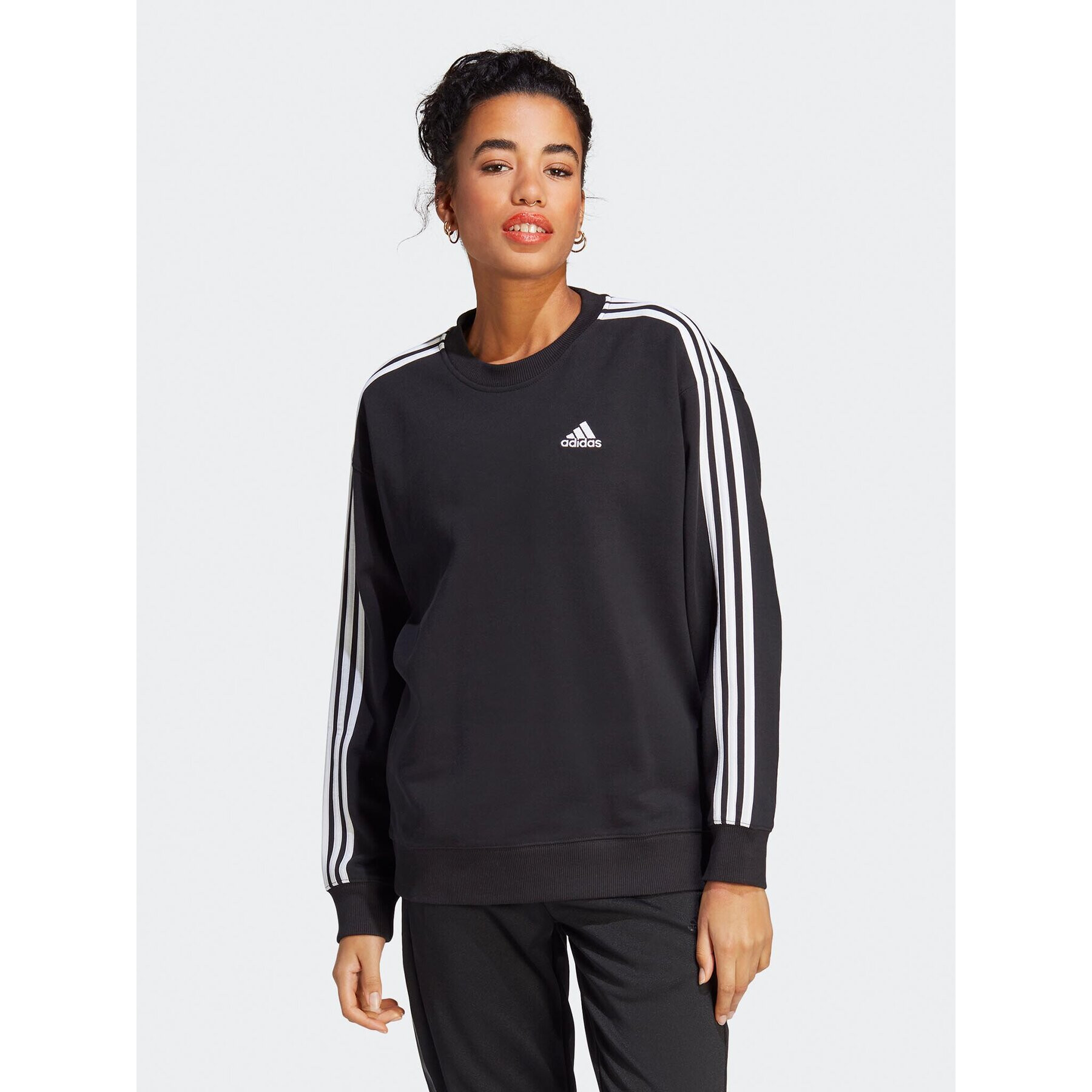 adidas Jopa Essentials 3-Stripes Sweatshirt IC8766 Črna Loose Fit - Pepit.si