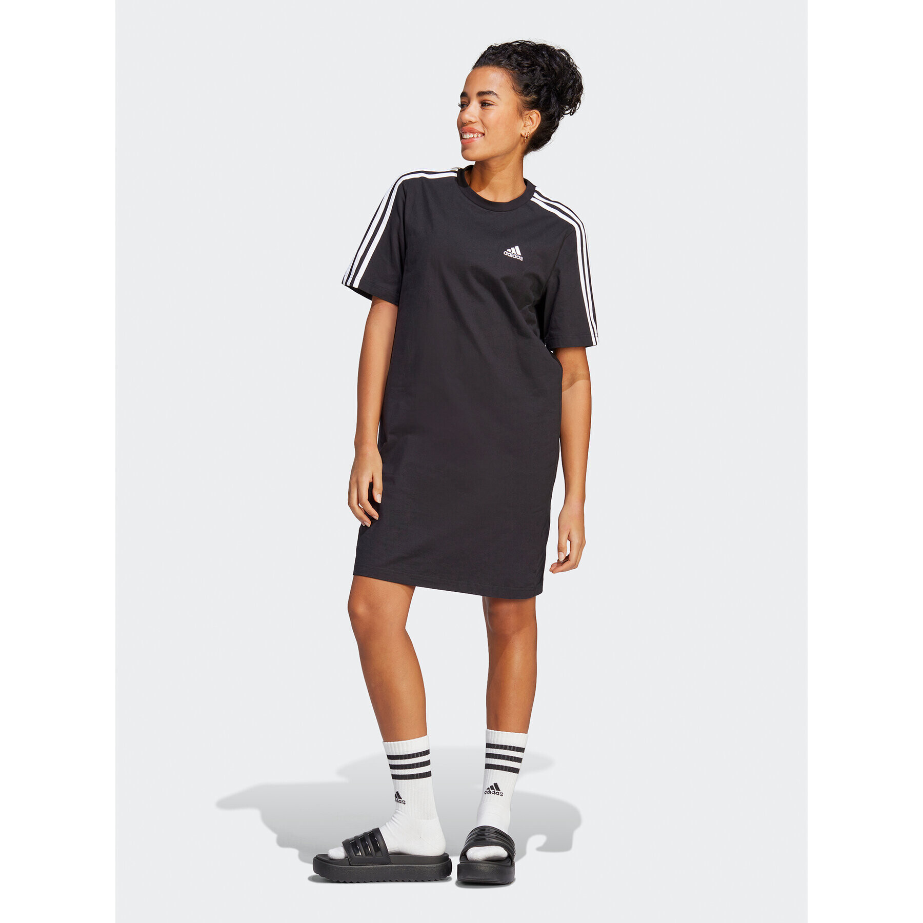 adidas Vsakodnevna obleka Essentials 3-Stripes Single Jersey Boyfriend Tee Dress HR4923 Črna Loose Fit - Pepit.si