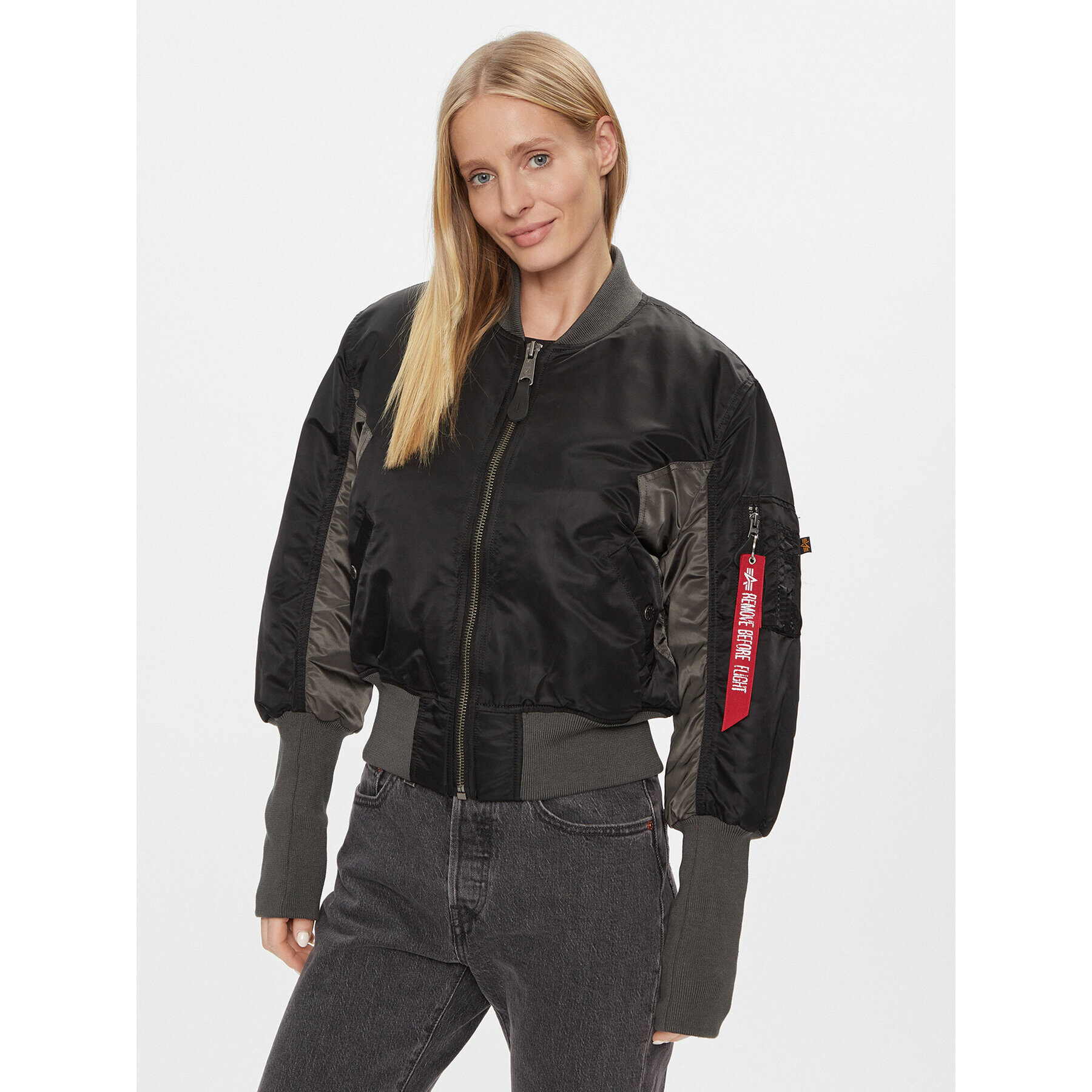 Alpha Industries Bomber jakna MA-1 Cyber 108008 Črna Regular Fit - Pepit.si