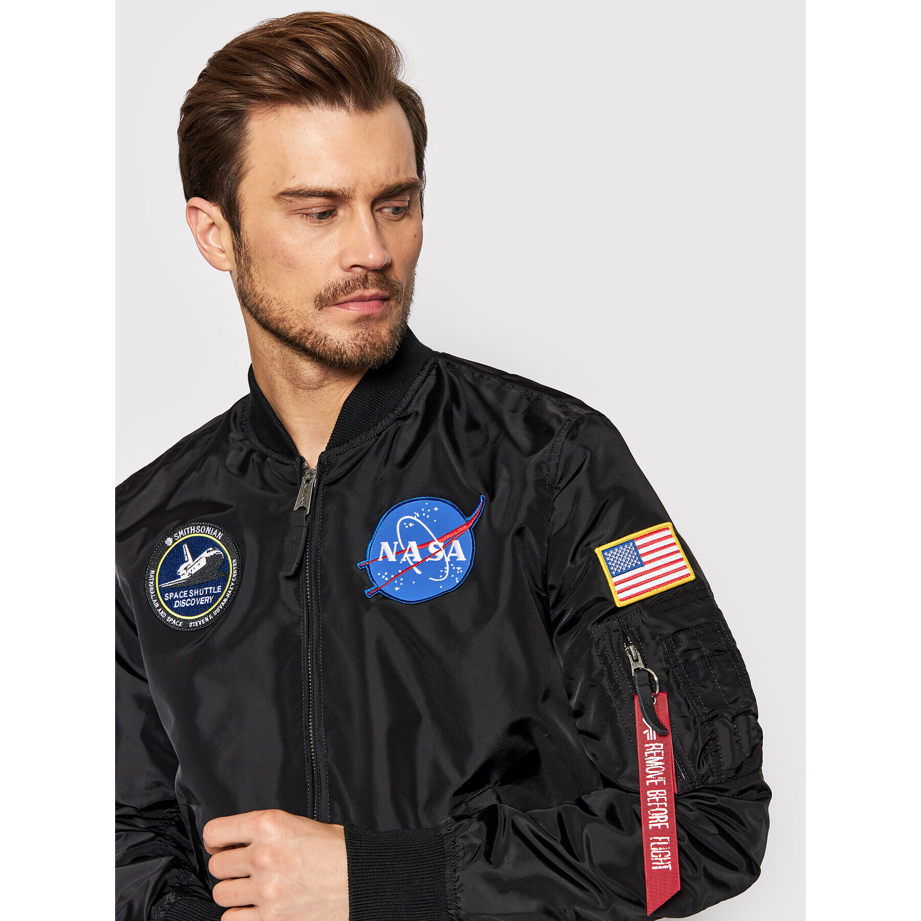 Alpha Industries Bomber jakna Ma-1 Tt Nasa 186101 Črna Regular Fit - Pepit.si