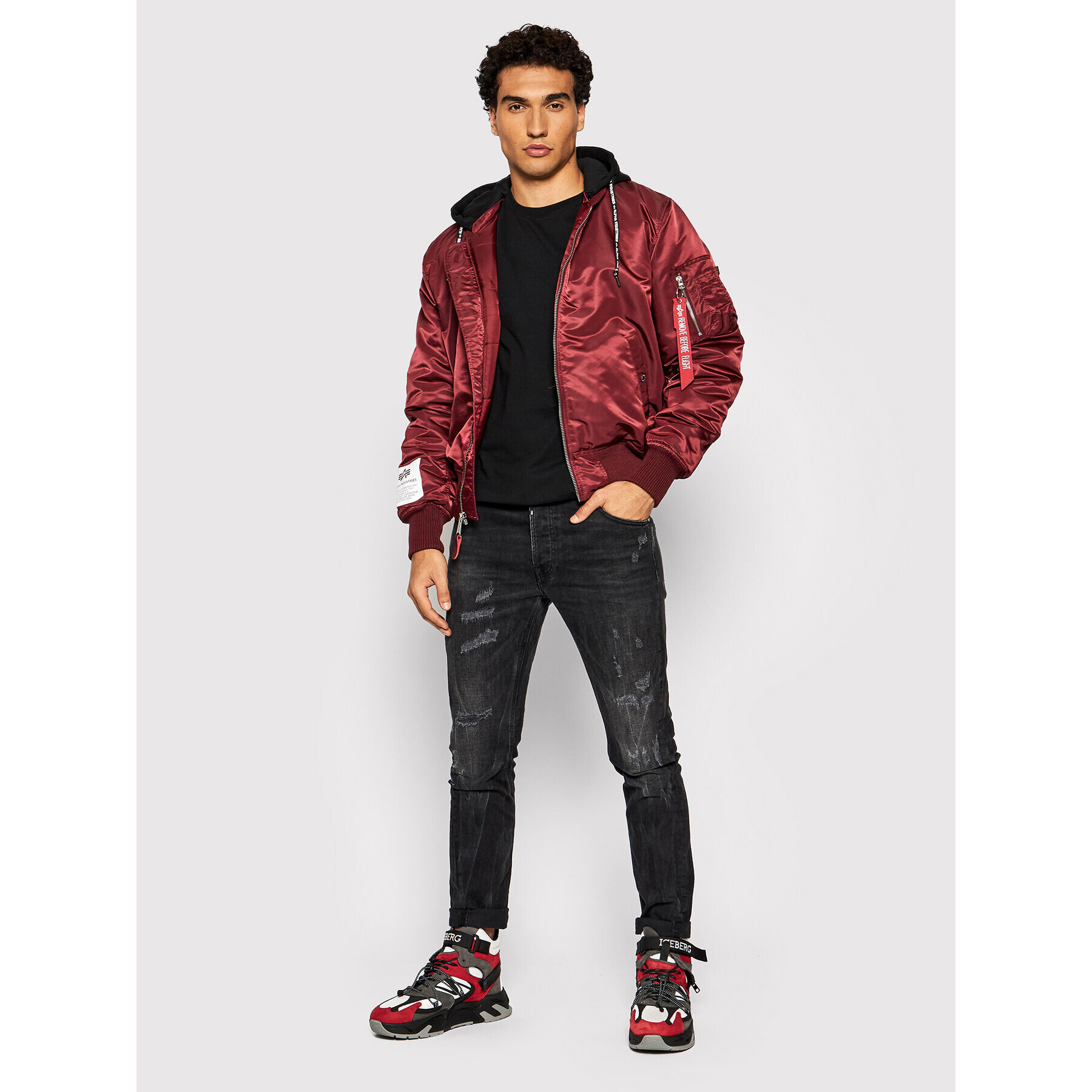 Alpha Industries Bomber jakna Ma-1 Zhp 118101 Bordo rdeča Regular Fit - Pepit.si