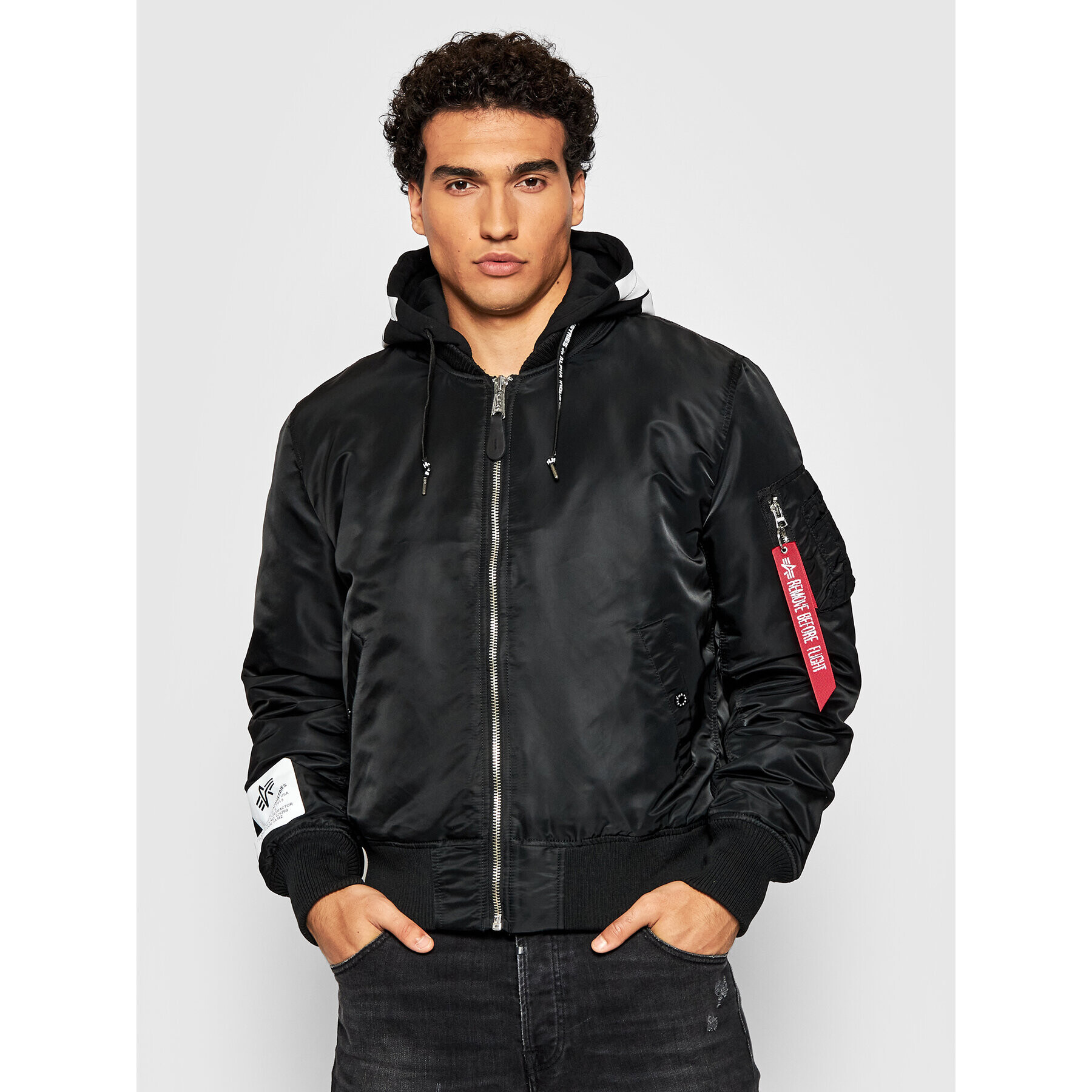 Alpha Industries Bomber jakna Ma_1 Zhp 118101 Črna Regular Fit - Pepit.si