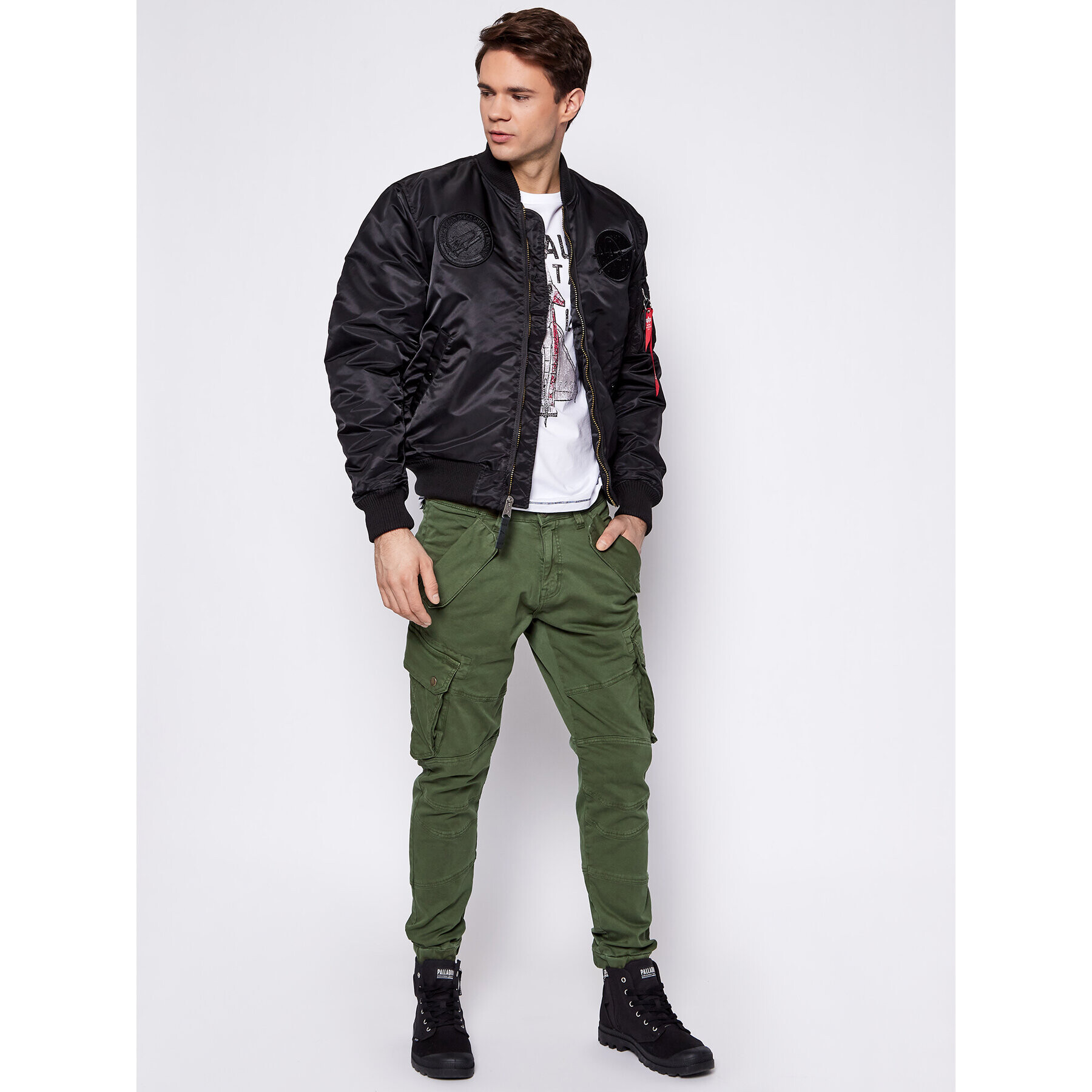 Alpha Industries Hlače iz tkanine Combat 126215 Zelena Slim Fit - Pepit.si