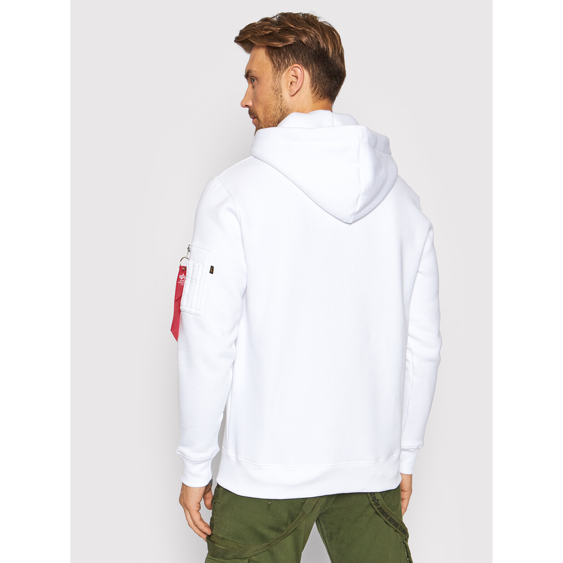 Alpha Industries Jopa 3D Logo 128341 Bela Regular Fit - Pepit.si