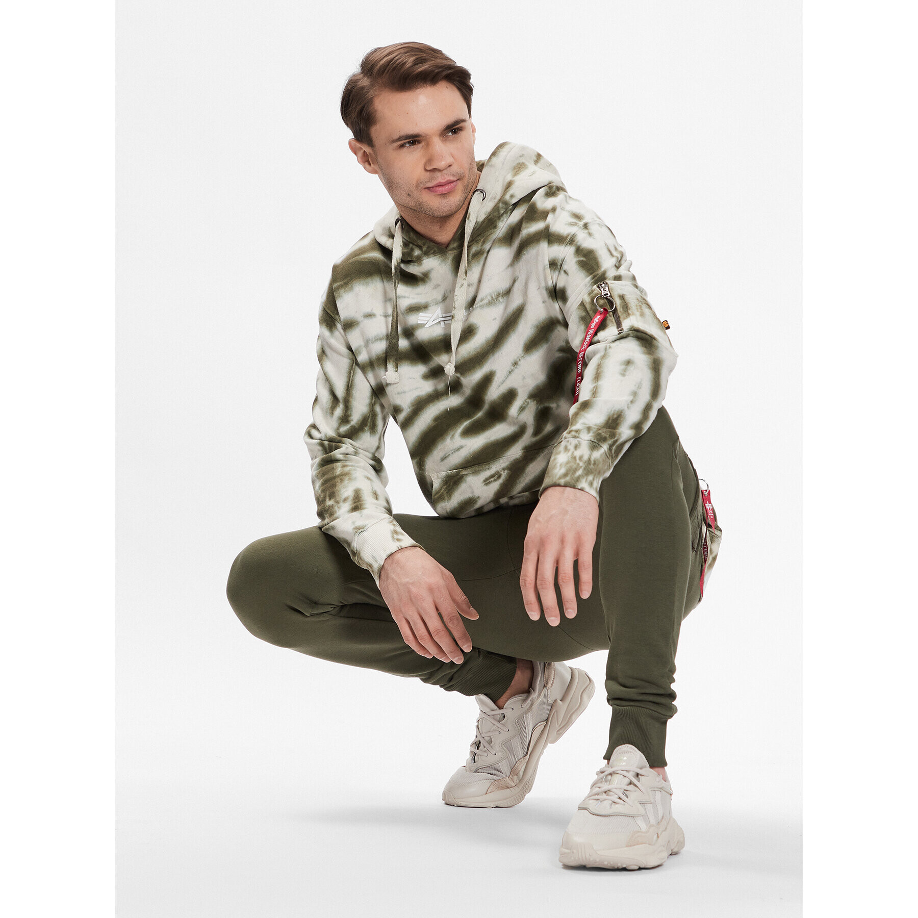 Alpha Industries Jopa Tie Dye 106335 Pisana Regular Fit - Pepit.si