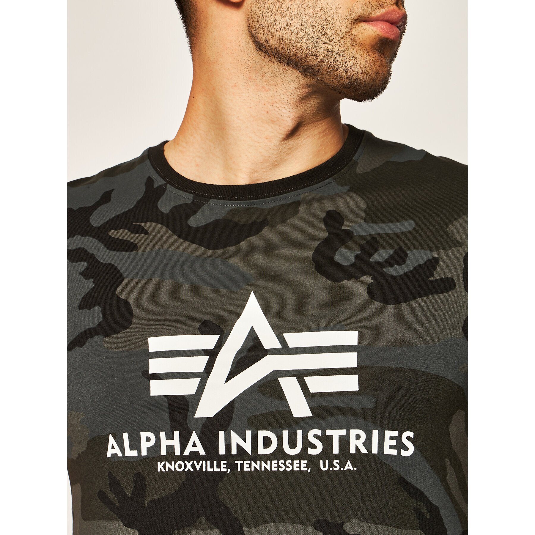 Alpha Industries Majica Basic 100501C Siva Regular Fit - Pepit.si