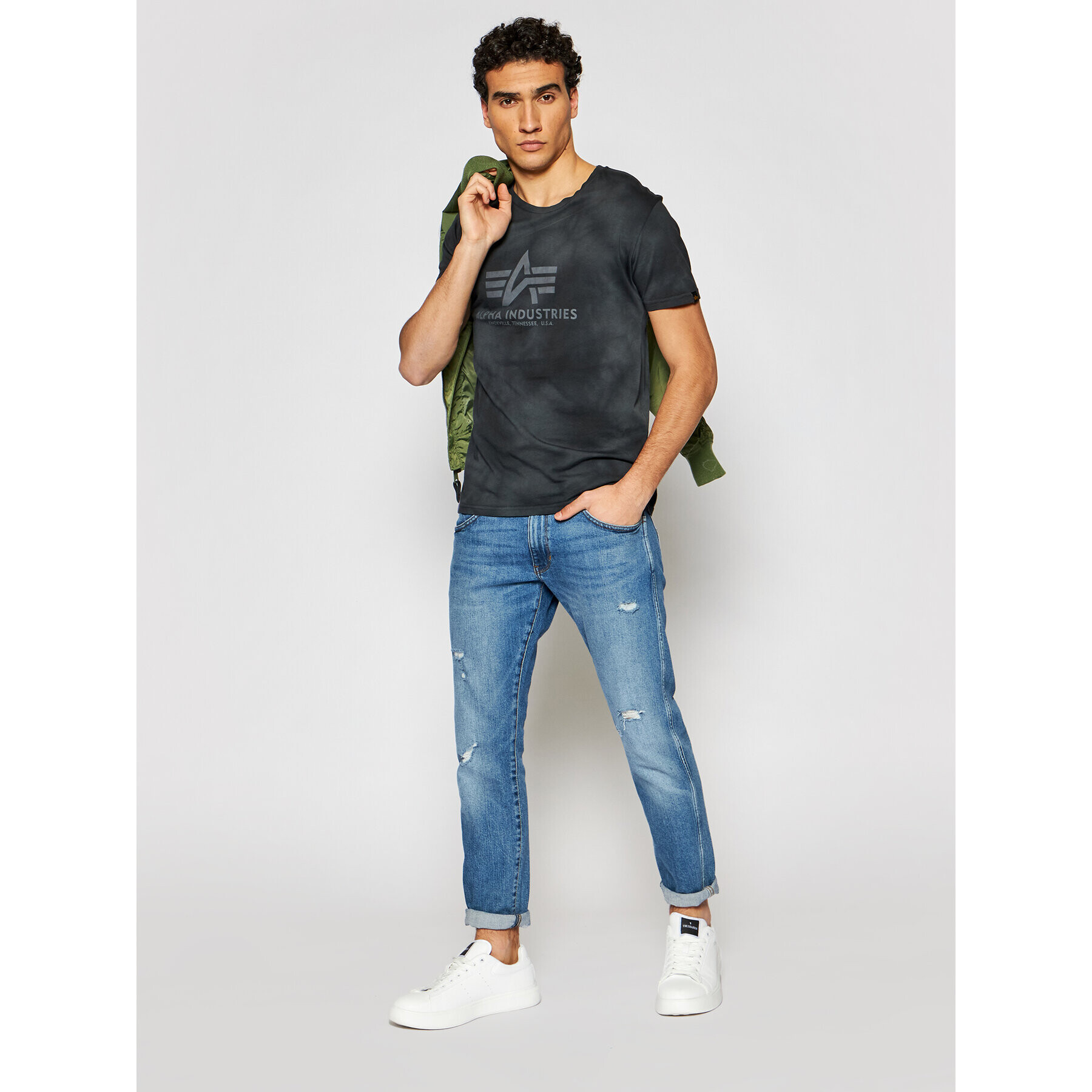 Alpha Industries Majica Basic T Batik 116517 Črna Regular Fit - Pepit.si