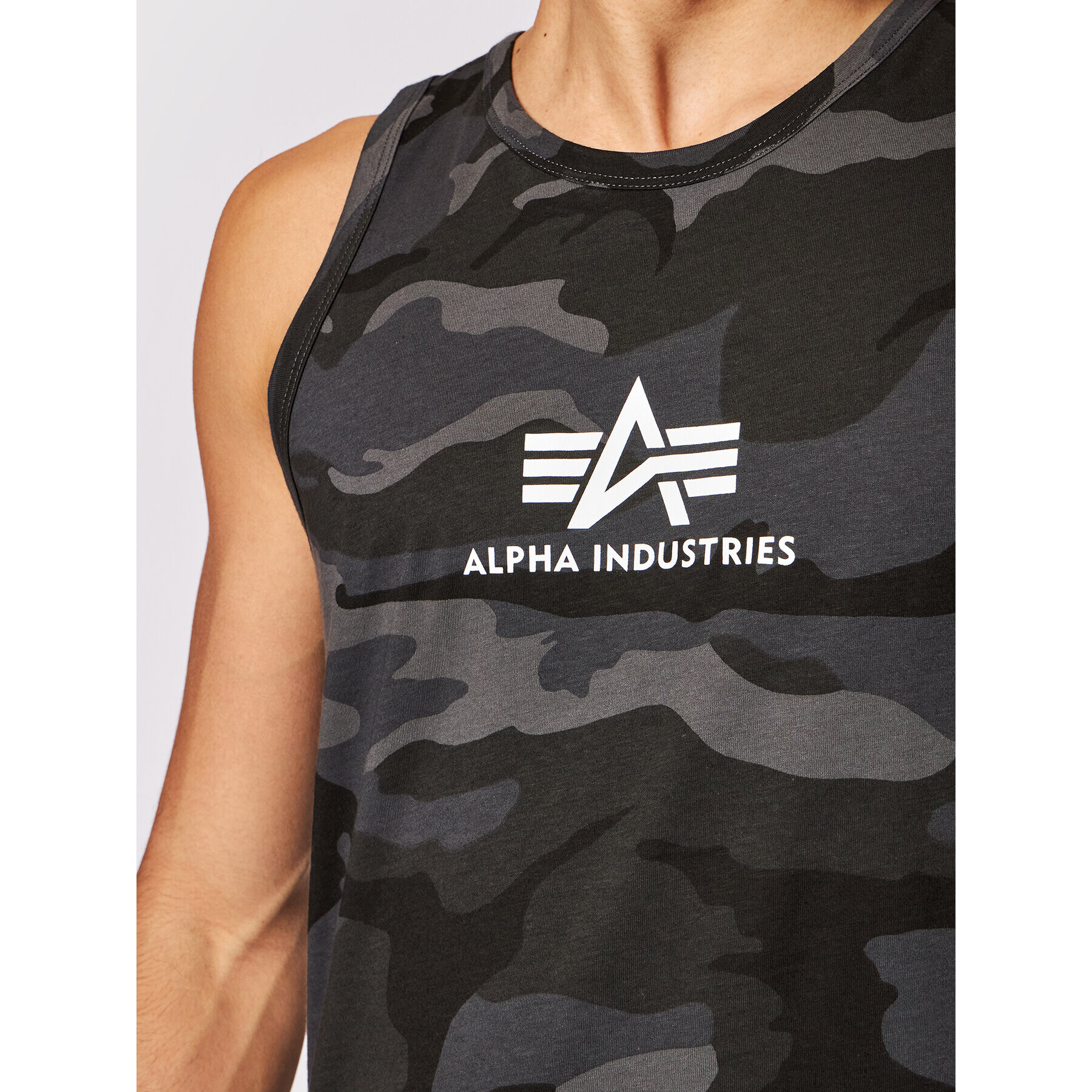 Alpha Industries Majica brez rokavov Basci Camo 126566C Siva Regular Fit - Pepit.si