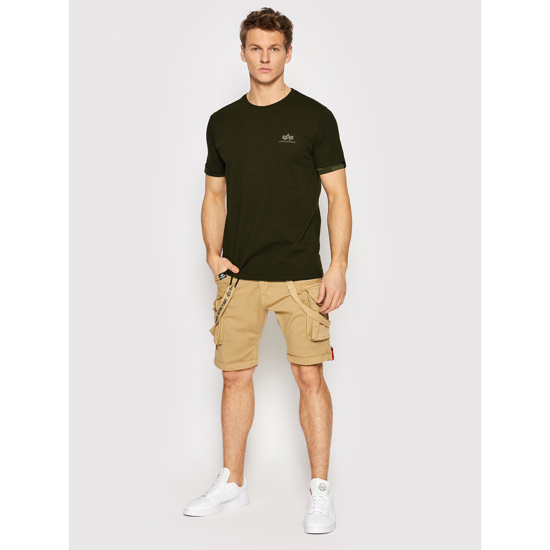 Alpha Industries Majica Roll-Up 106509 Rjava Regular Fit - Pepit.si