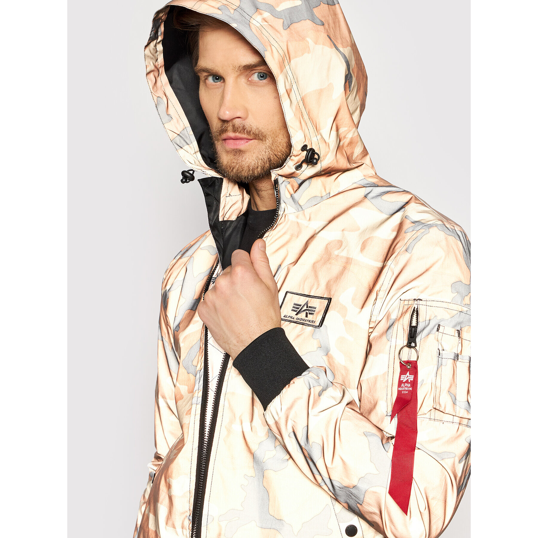 Alpha Industries Prehodna jakna Camo 126138RC Rjava Regular Fit - Pepit.si