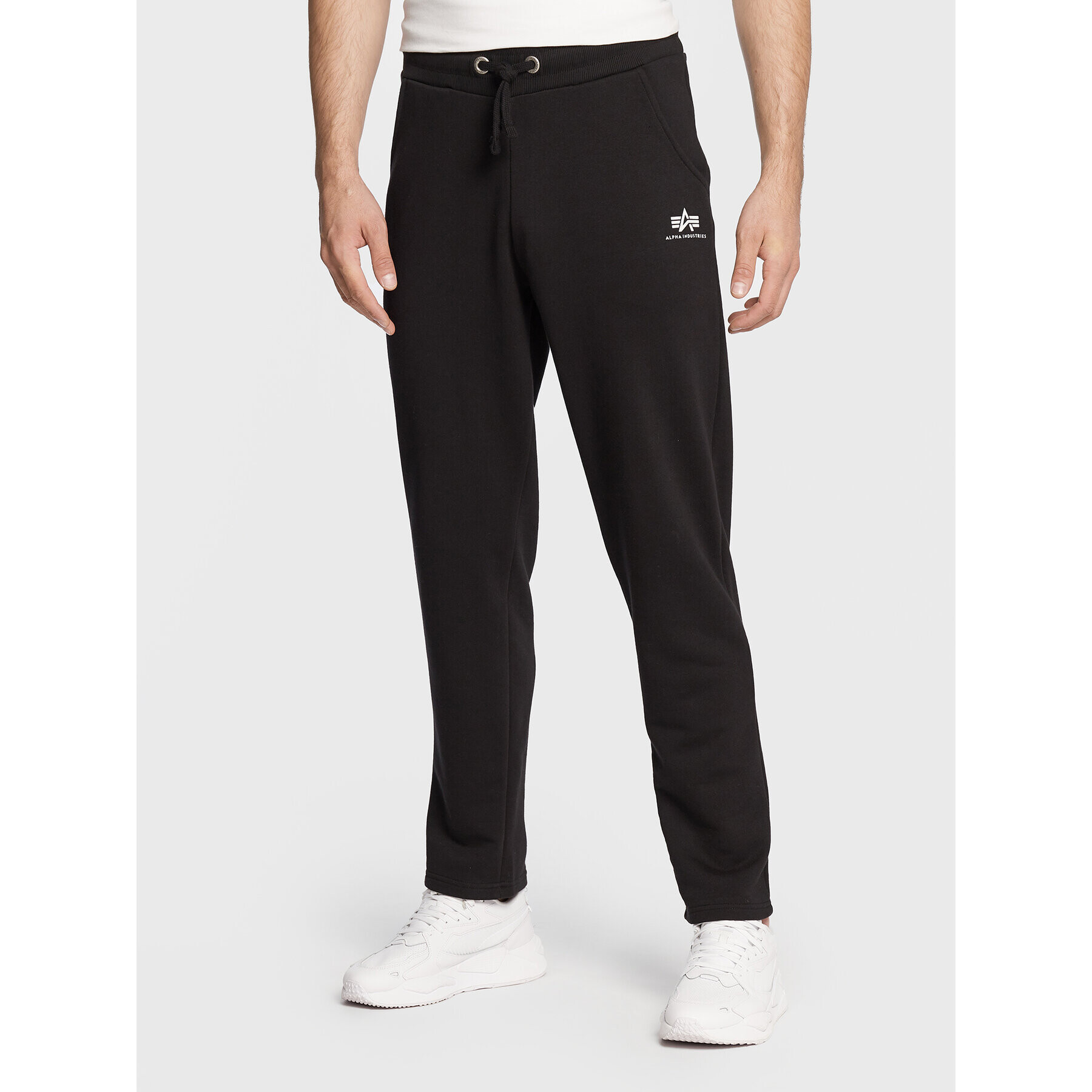 Alpha Industries Spodnji del trenirke Basic 108367 Črna Regular Fit - Pepit.si