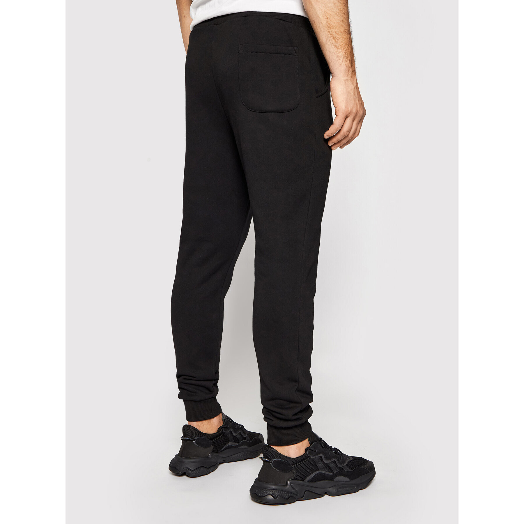 Alpha Industries Spodnji del trenirke Basic Jogger 116370 Črna Slim Fit - Pepit.si