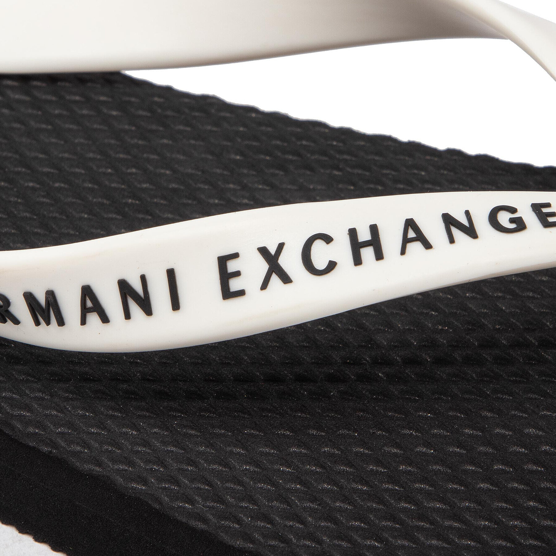 Armani Exchange Japonke XUQ001 XCC10 N480 Bela - Pepit.si