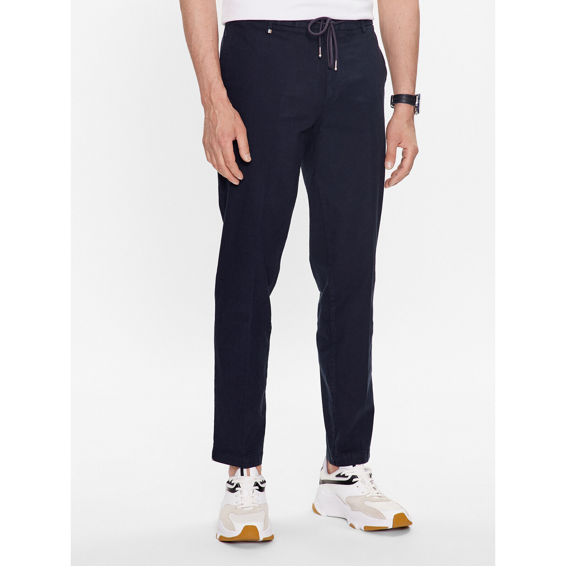 Boss Hlače iz tkanine 50487750 Modra Slim Fit - Pepit.si