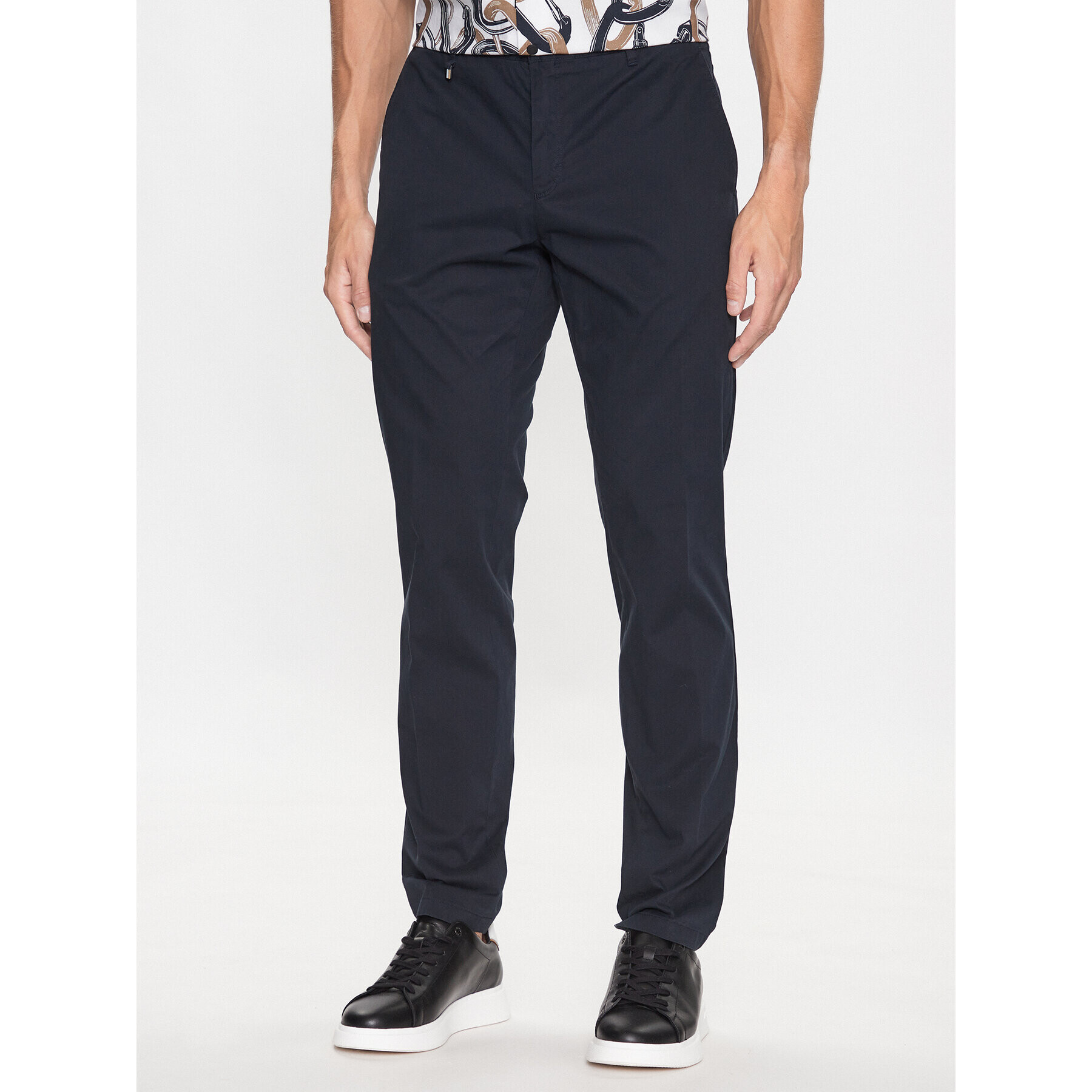 Boss Hlače iz tkanine C_Genius 50488493 Mornarsko modra Slim Fit - Pepit.si