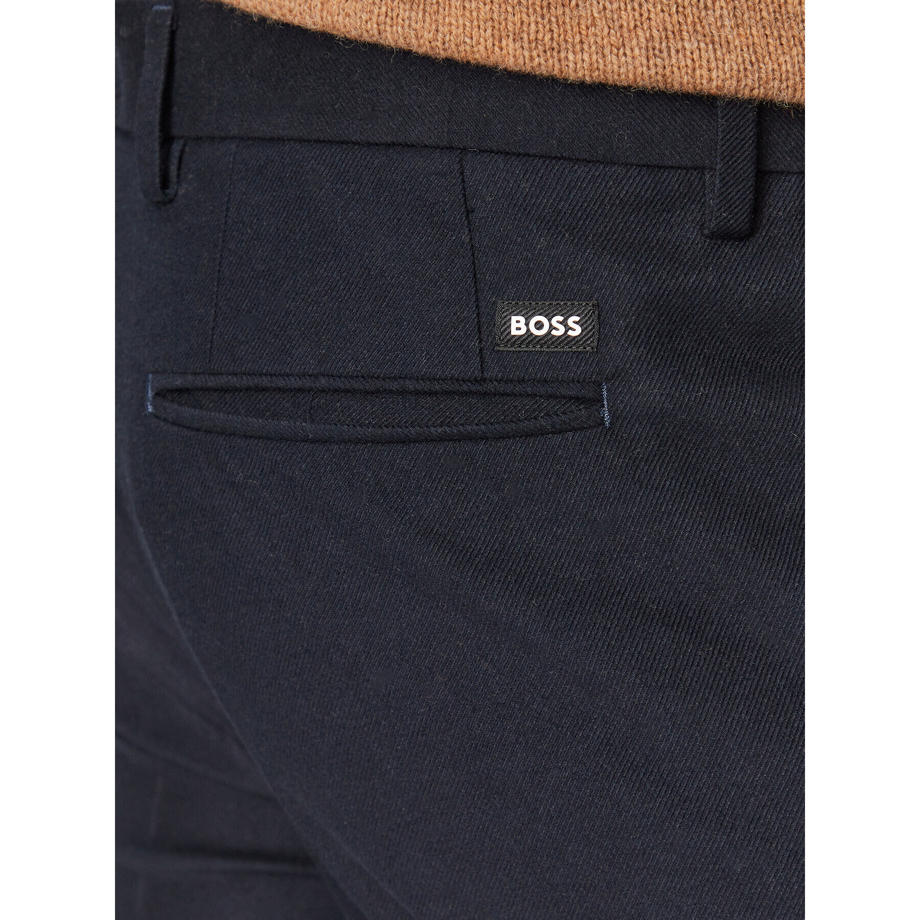 Boss Hlače iz tkanine Kaito 50499643 Mornarsko modra Regular Fit - Pepit.si