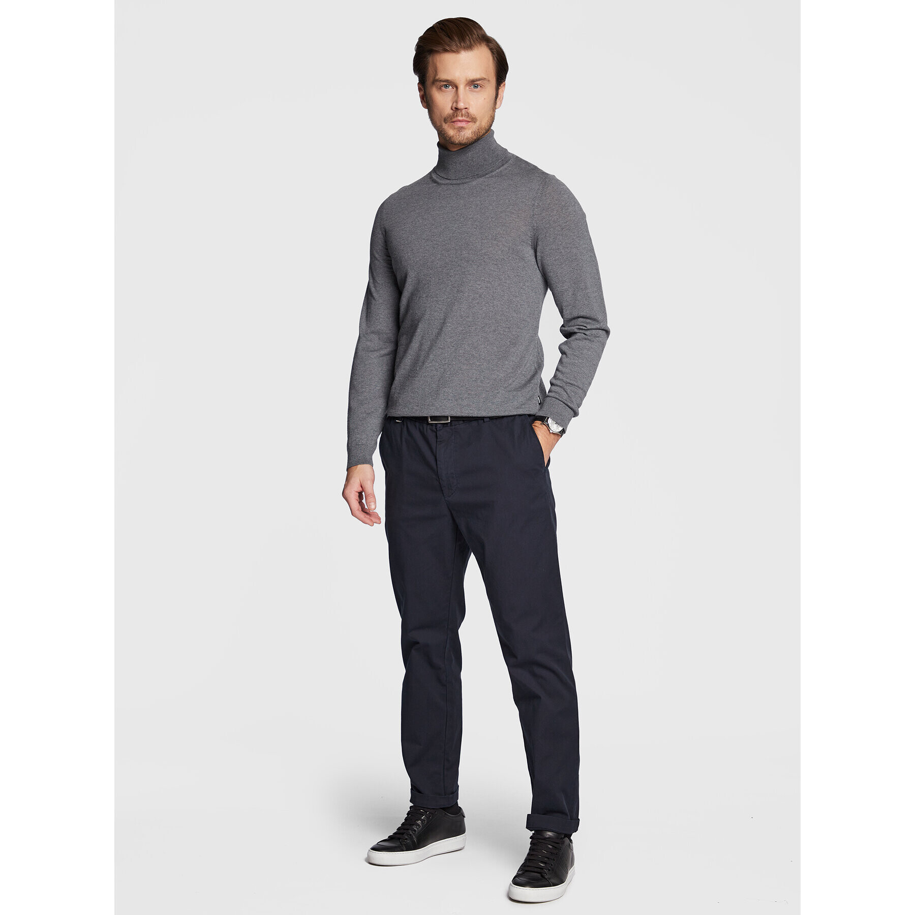 Boss Hlače iz tkanine Kane-Ds 50478577 Mornarsko modra Slim Fit - Pepit.si