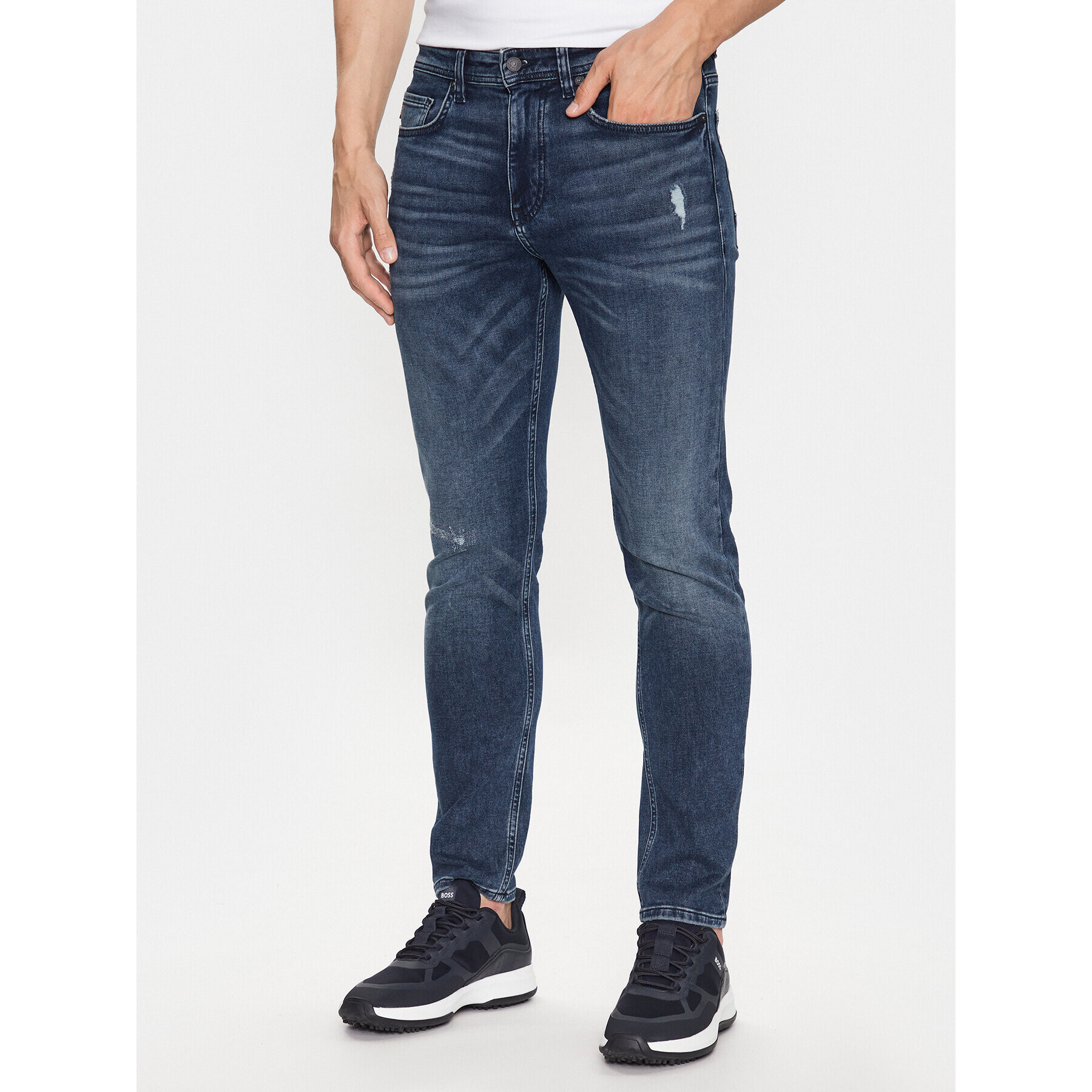 Boss Jeans hlače 50495962 Modra Tapered Fit - Pepit.si