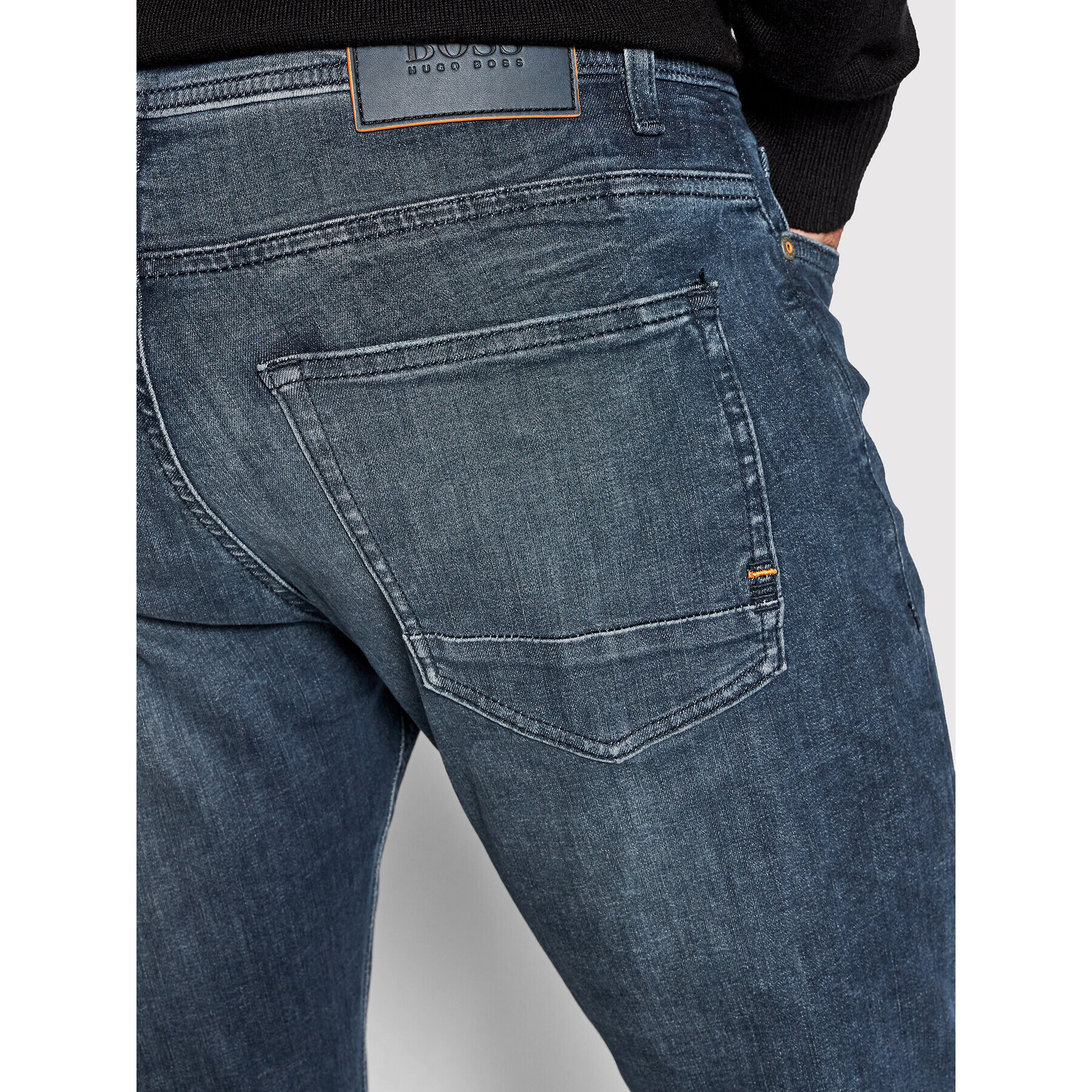 Boss Jeans hlače Delaware 50463426 Mornarsko modra Slim Fit - Pepit.si