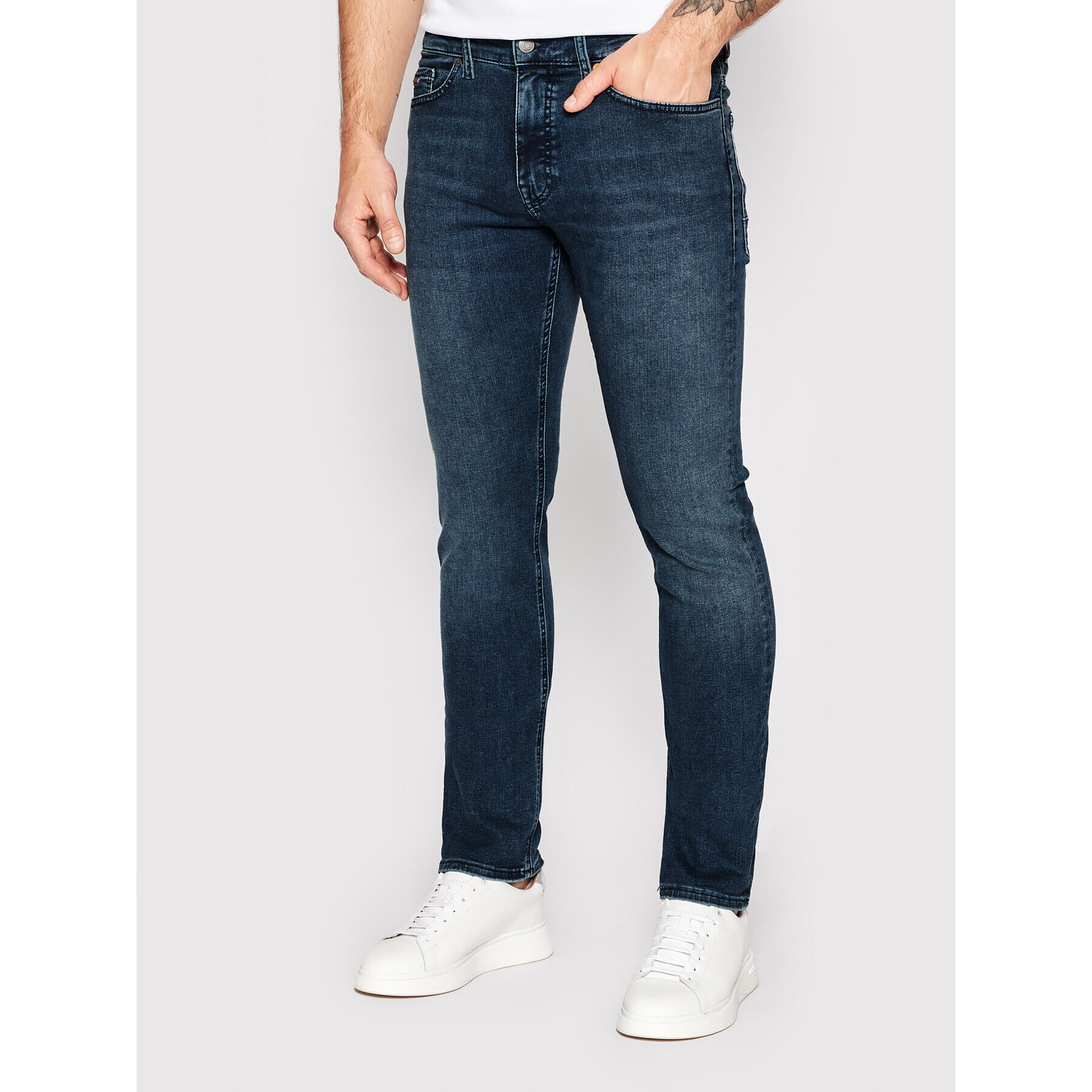 Boss Jeans hlače Delaware BC-L-P 50468602 Modra Slim Fit - Pepit.si