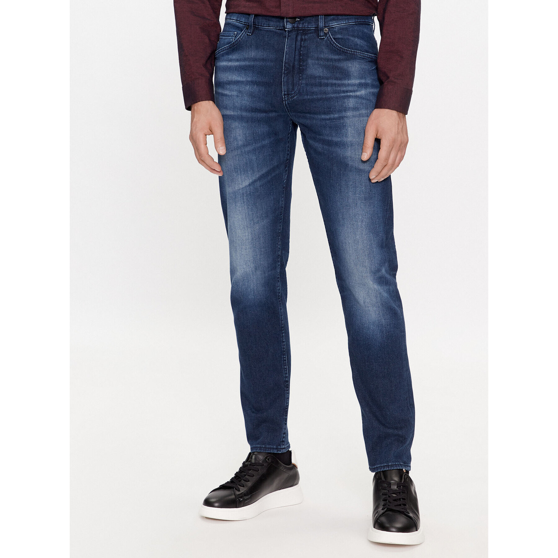 Boss Jeans hlače Taber 50501066 Mornarsko modra Tapered Fit - Pepit.si