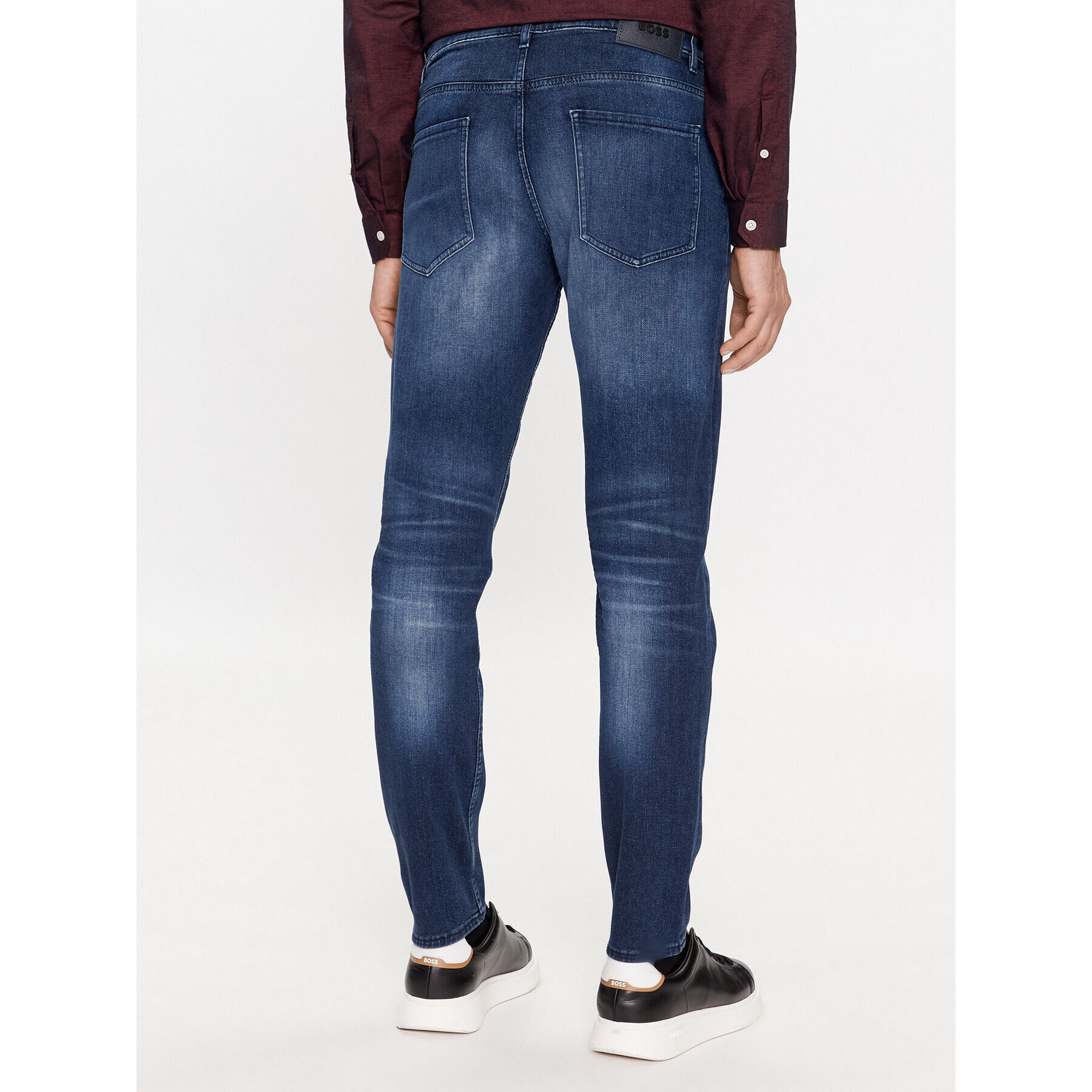 Boss Jeans hlače Taber 50501066 Mornarsko modra Tapered Fit - Pepit.si