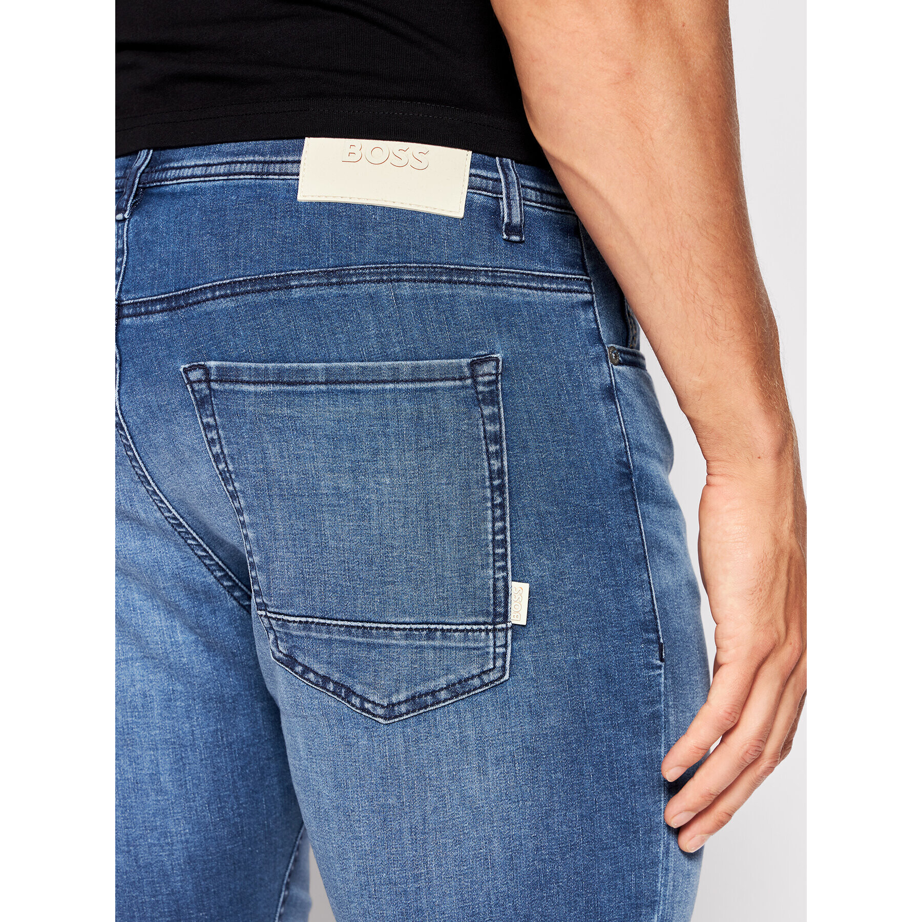 Boss Jeans kratke hlače Taber 50473423 Modra Tapered Fit - Pepit.si