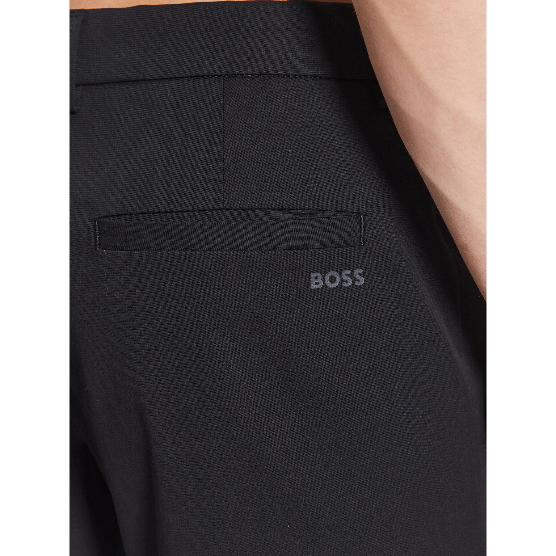 Boss Kratke hlače iz tkanine 50487534 Črna Slim Fit - Pepit.si