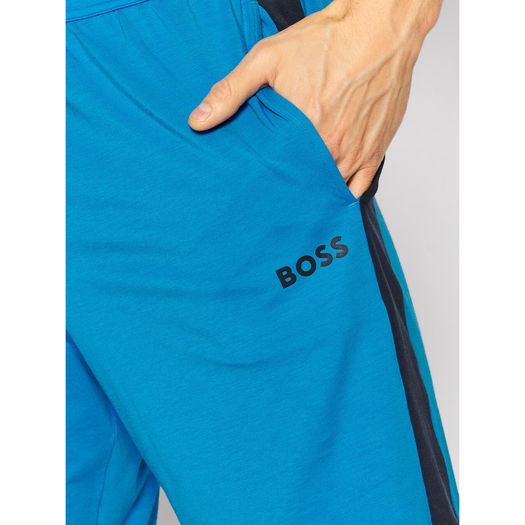 Boss Športne kratke hlače Balance 50465564 Modra Regular Fit - Pepit.si