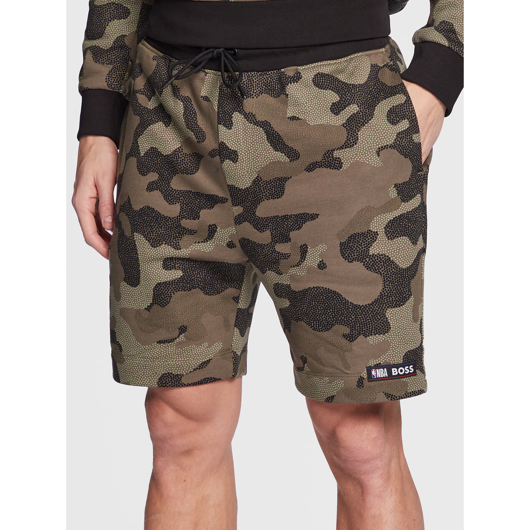 Boss Športne kratke hlače NBA Slam_Camo 50477471 Zelena Regular Fit - Pepit.si