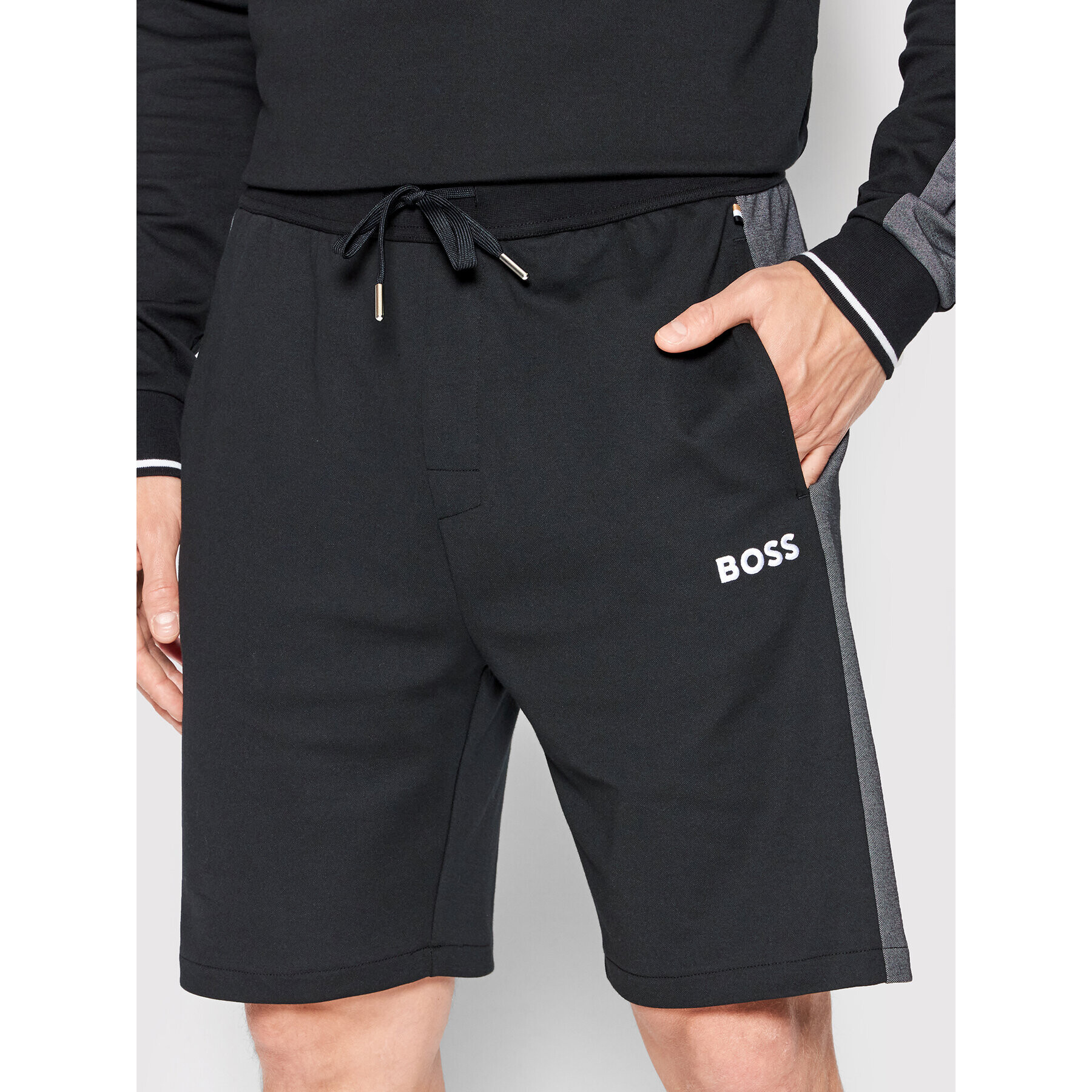 Boss Športne kratke hlače Tracksuit 50469637 Črna Regular Fit - Pepit.si