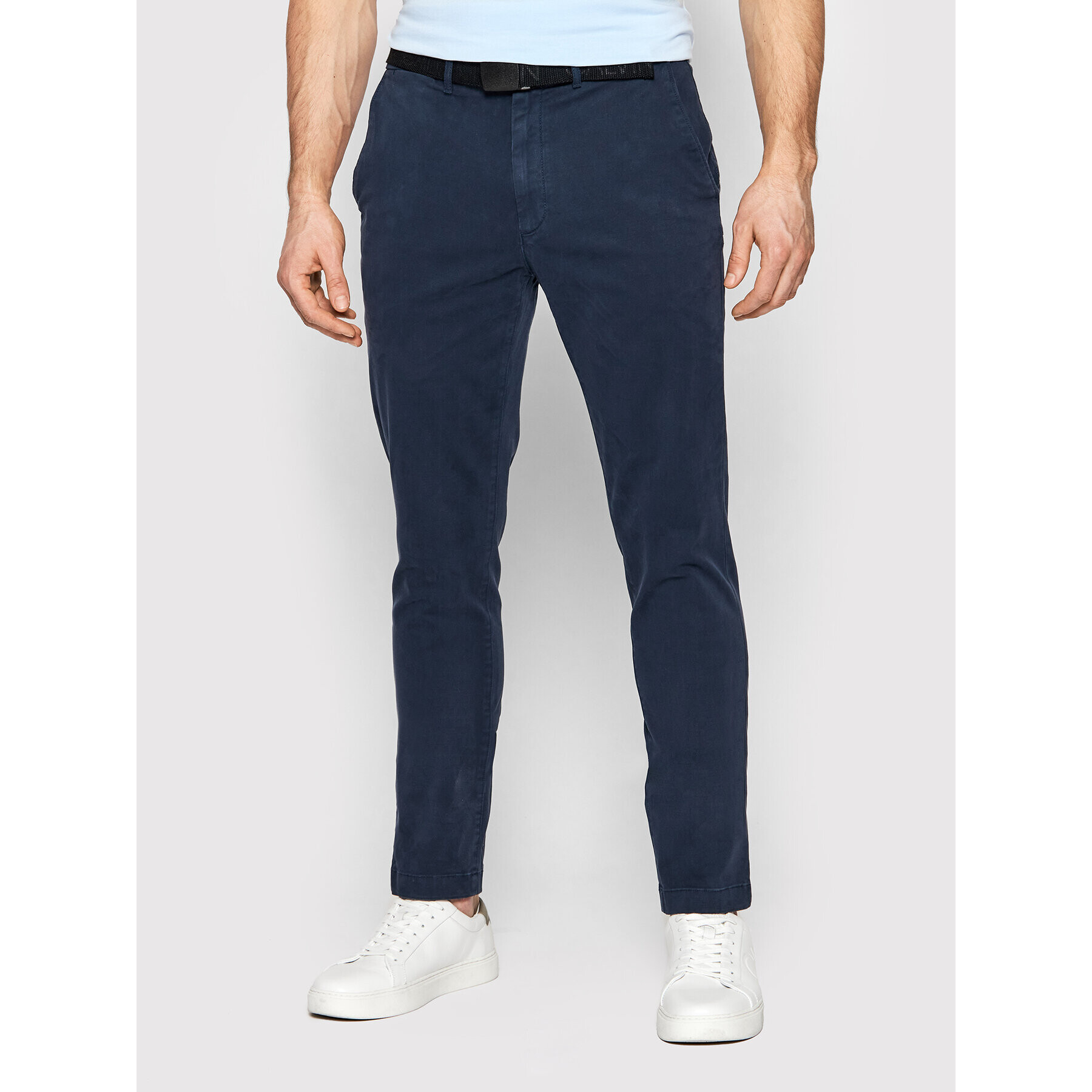 Calvin Klein Chino hlače Garment Dye K10K109456 Mornarsko modra Slim Fit - Pepit.si