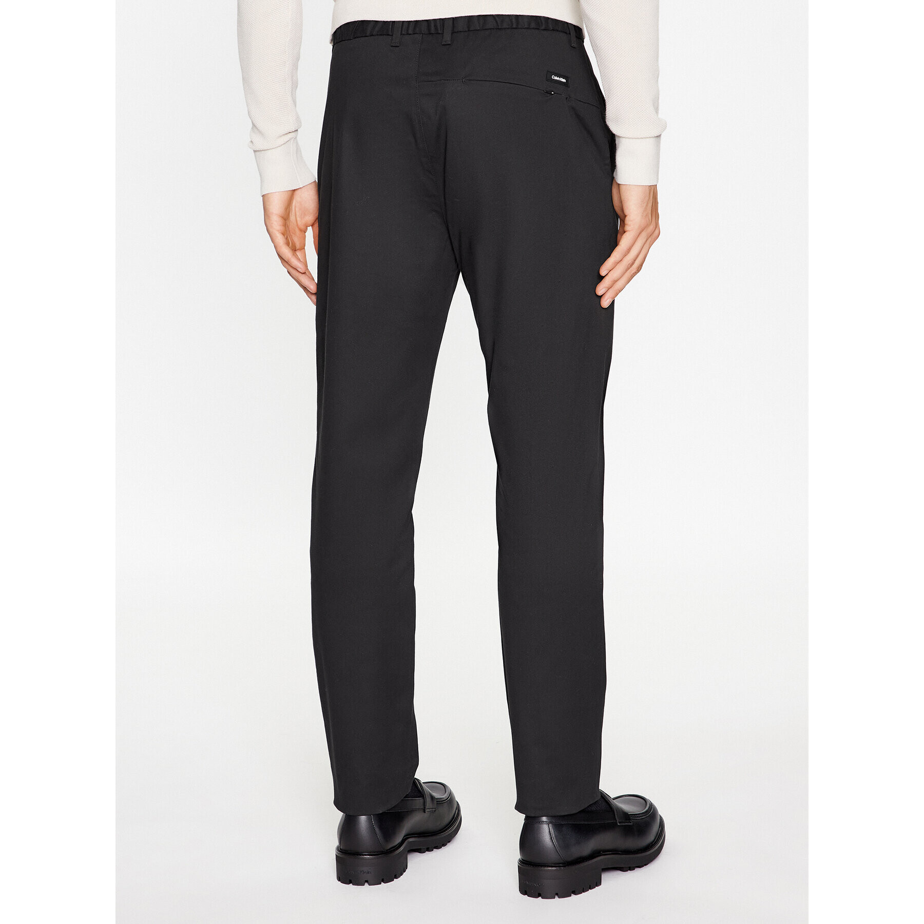 Calvin Klein Chino hlače Modern K10K111791 Črna Tapered Fit - Pepit.si