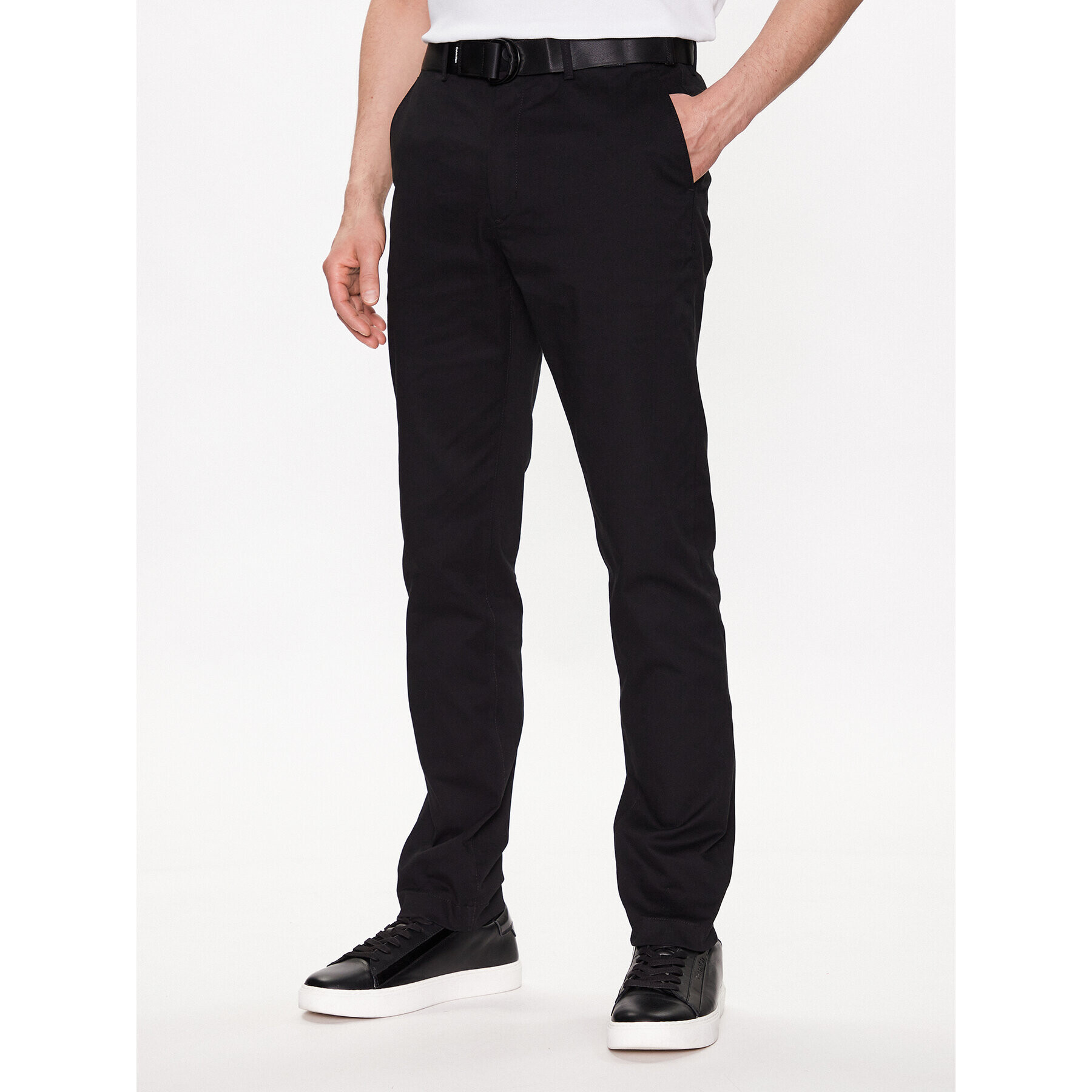 Calvin Klein Chino hlače Modern Twill Slim Chino K10K110979 Črna Slim Fit - Pepit.si