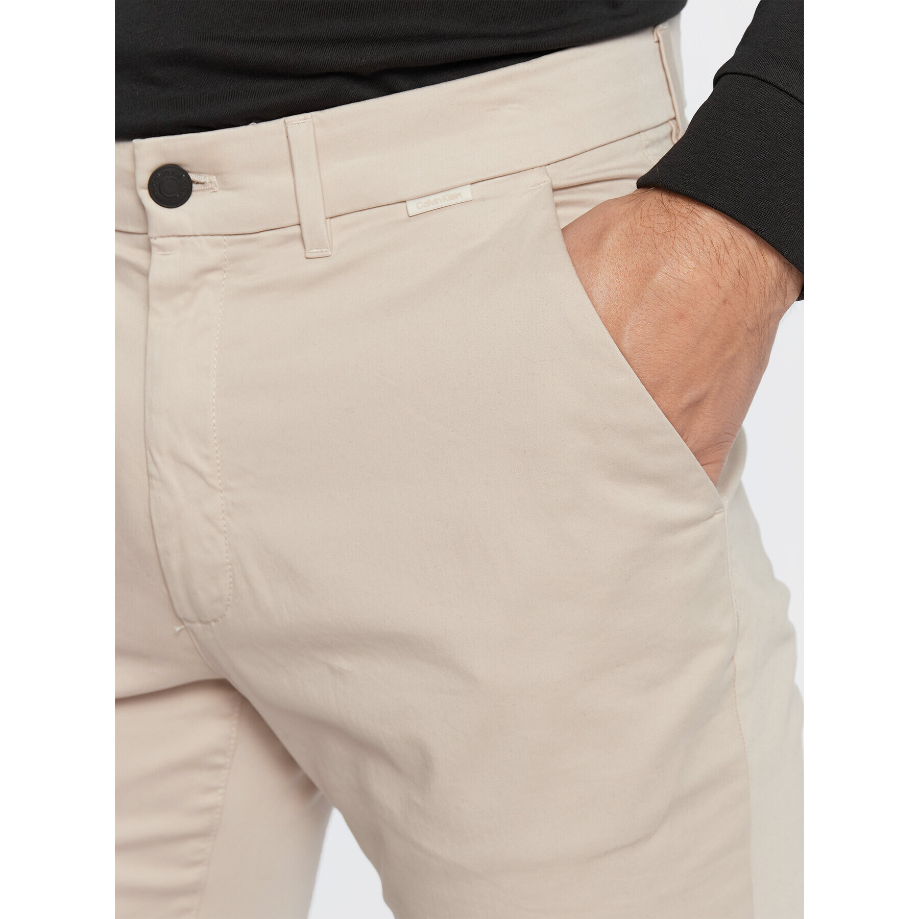 Calvin Klein Chino hlače Sateen K10K109914 Bež Slim Fit - Pepit.si