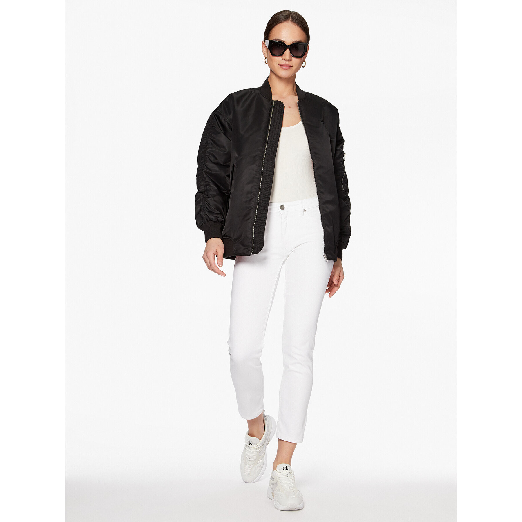 Calvin Klein Jeans Bomber jakna J20J221082 Črna Oversize - Pepit.si