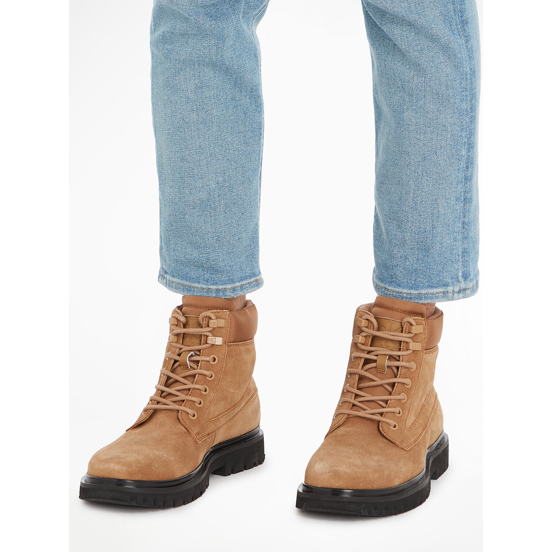 Calvin Klein Jeans Gležnjarji Eva Mid Laceup Boot Suede YM0YM00802 Rjava - Pepit.si