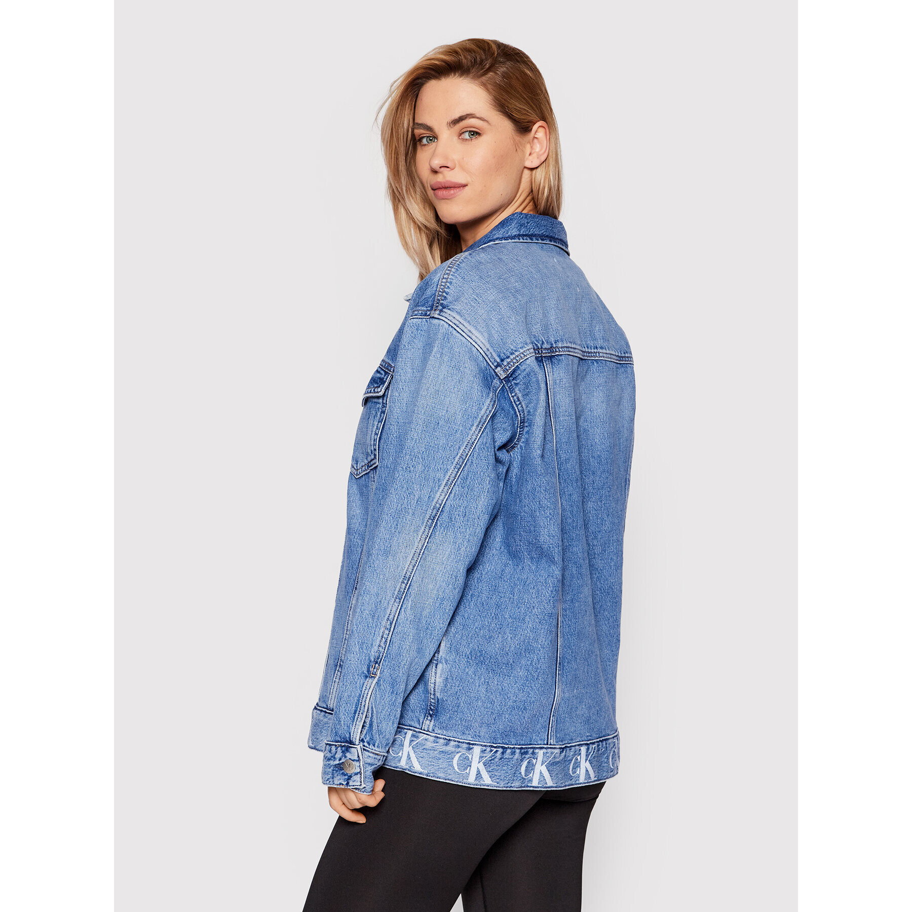 Calvin Klein Jeans Jeans jakna J20J217813 Modra Relaxed Fit - Pepit.si