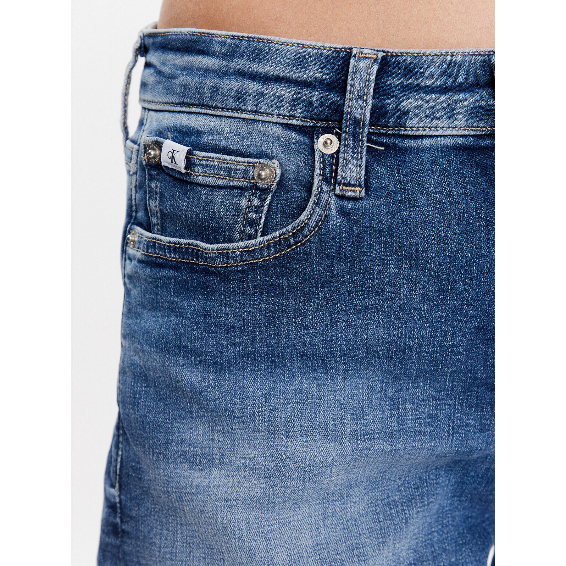 Calvin Klein Jeans Jeans kratke hlače J20J220646 Modra Regular Fit - Pepit.si