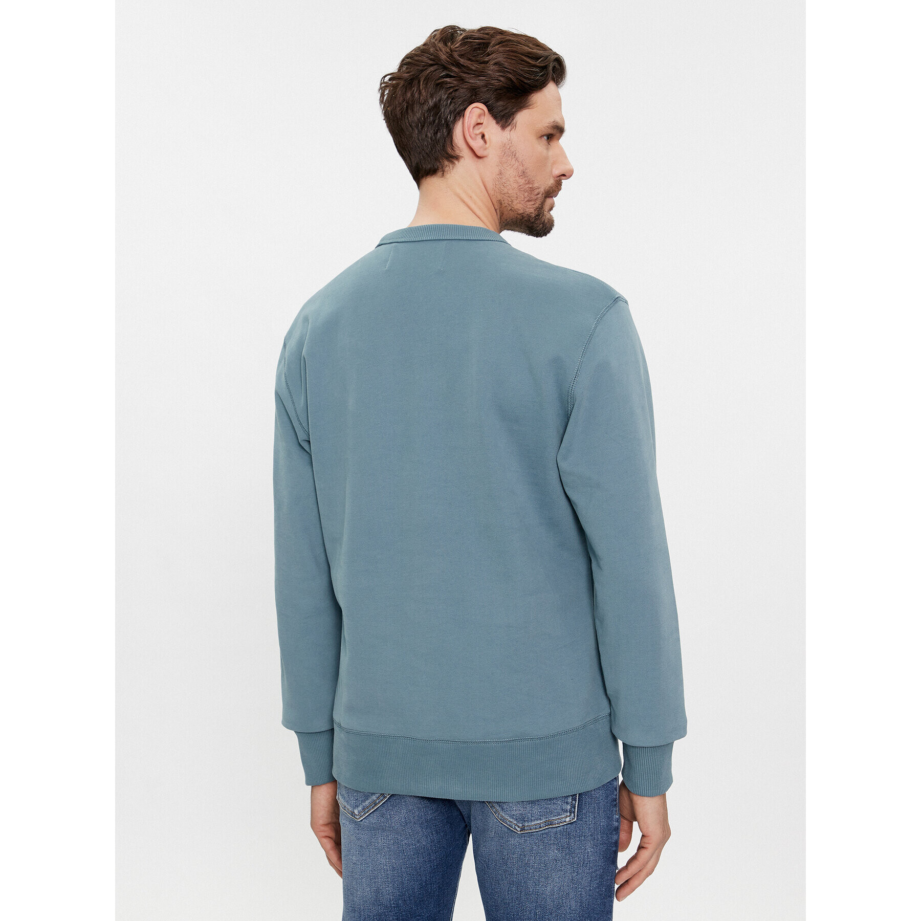 Calvin Klein Jeans Jopa Badge Crew Neck J30J323426 Mornarsko modra Regular Fit - Pepit.si