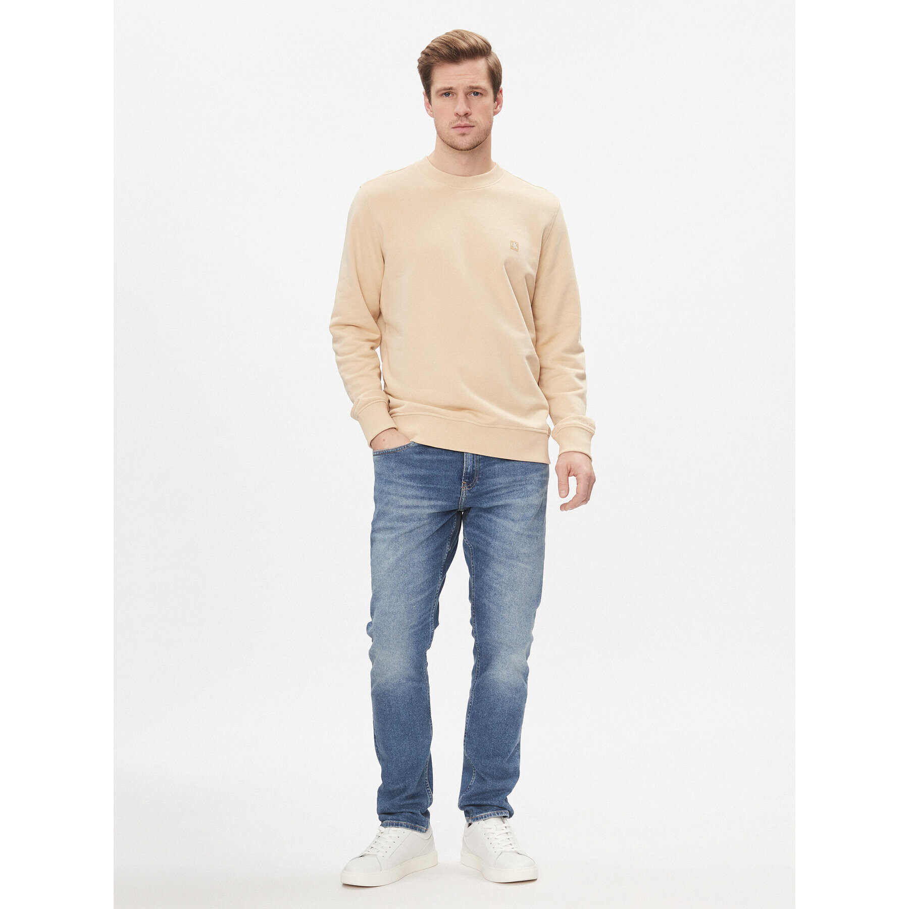 Calvin Klein Jeans Jopa Ck Embro Badge Crew Neck J30J325270 Bež Regular Fit - Pepit.si