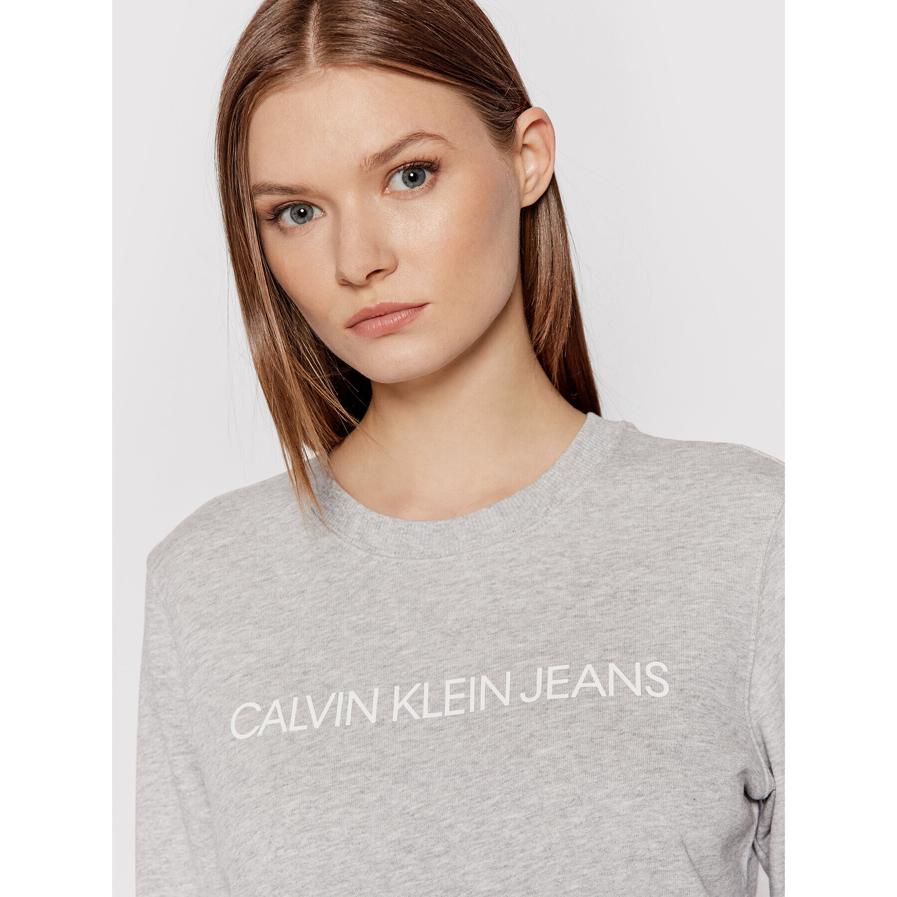 Calvin Klein Jeans Jopa J20J209761 Siva Regular Fit - Pepit.si