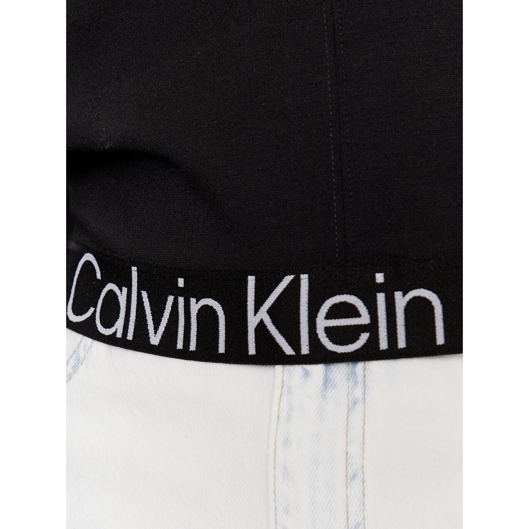 Calvin Klein Jeans Jopa J20J221413 Črna Regular Fit - Pepit.si