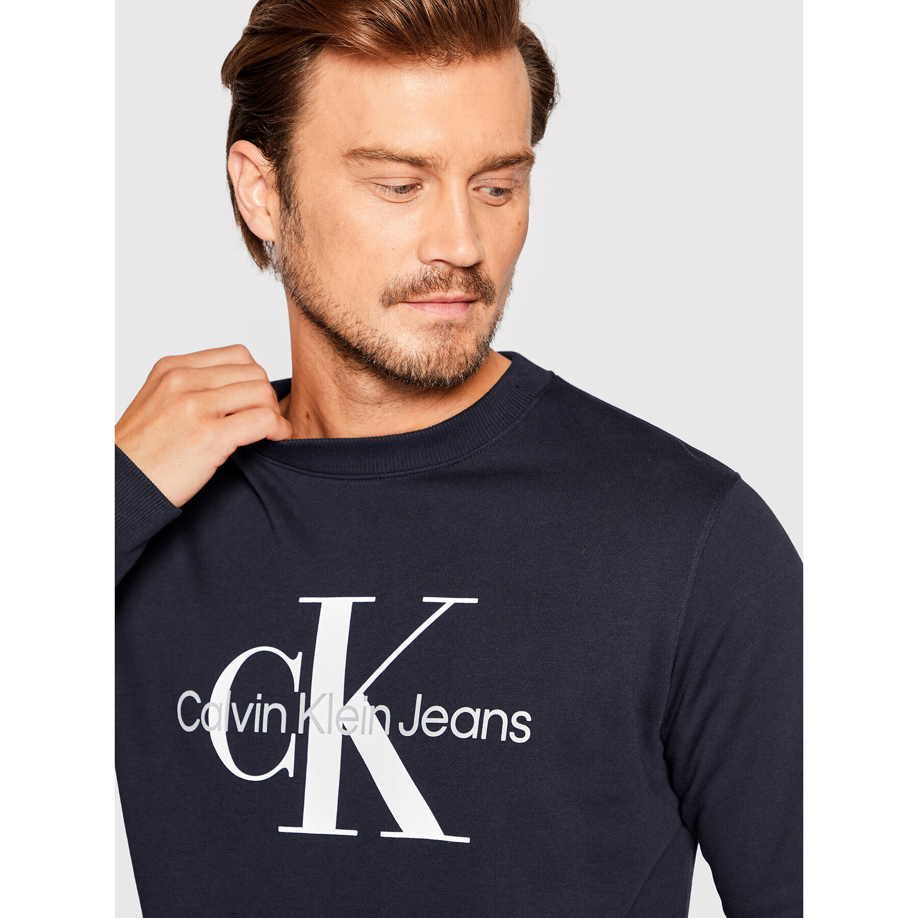 Calvin Klein Jeans Jopa J30J320933 Mornarsko modra Regular Fit - Pepit.si