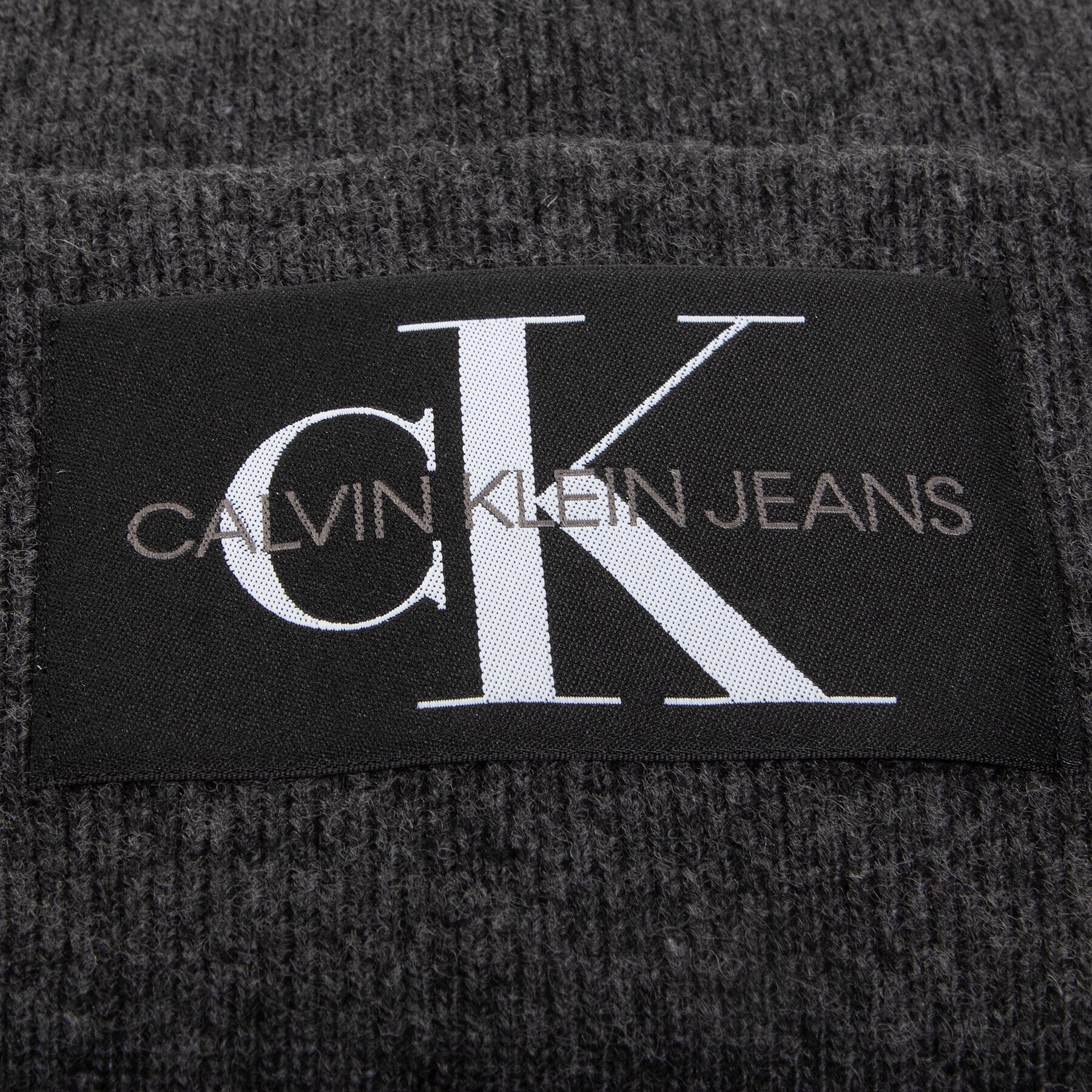 Calvin Klein Jeans Kapa Beanie K50K506246 Siva - Pepit.si