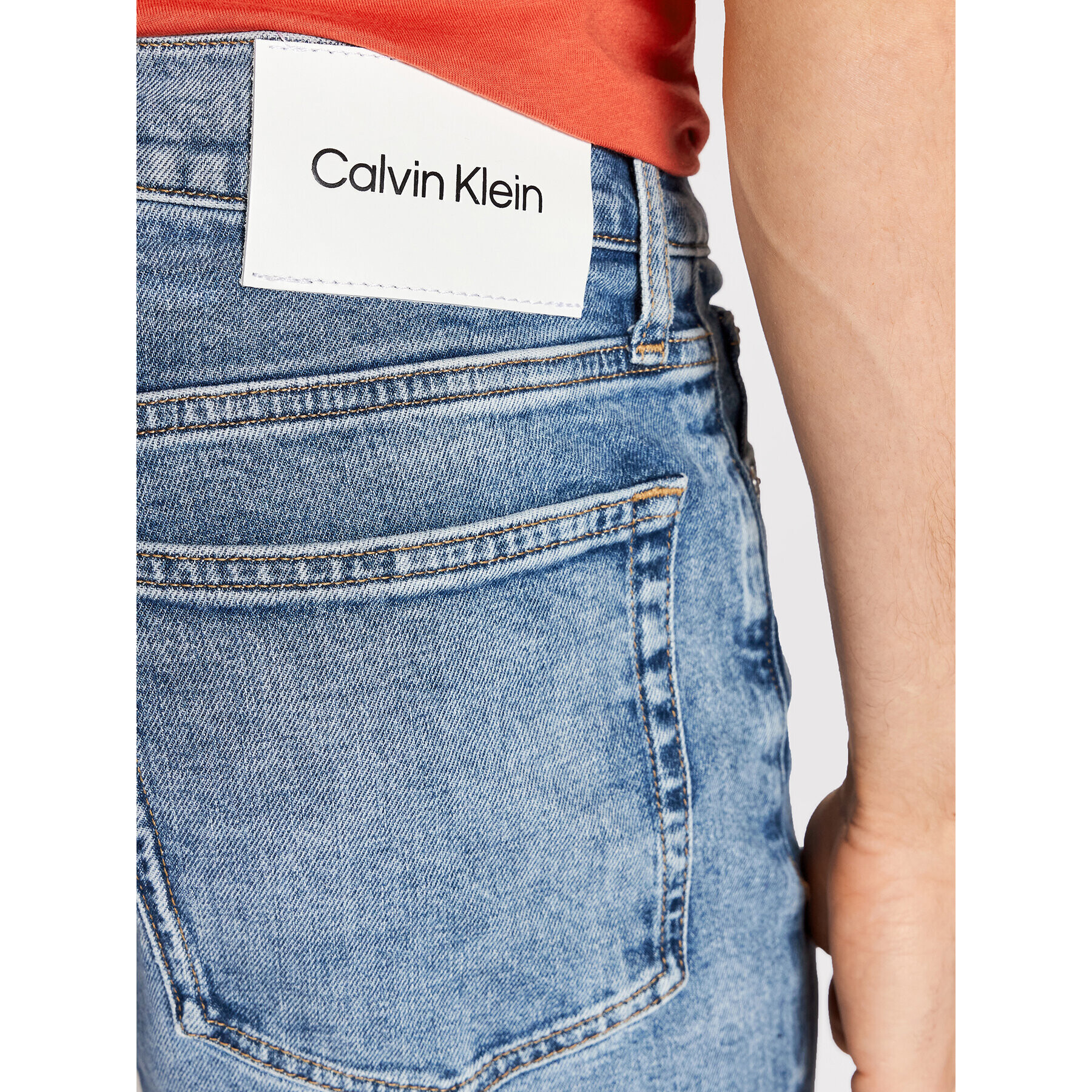 Calvin Klein Jeans kratke hlače K10K108675 Modra Slim Fit - Pepit.si