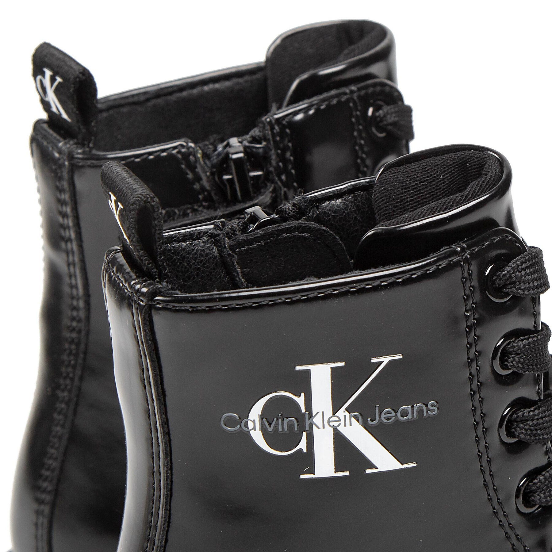 Calvin Klein Jeans Pohodni čevlji Lace-Up Bootie V3A5-80286-1453 Črna - Pepit.si