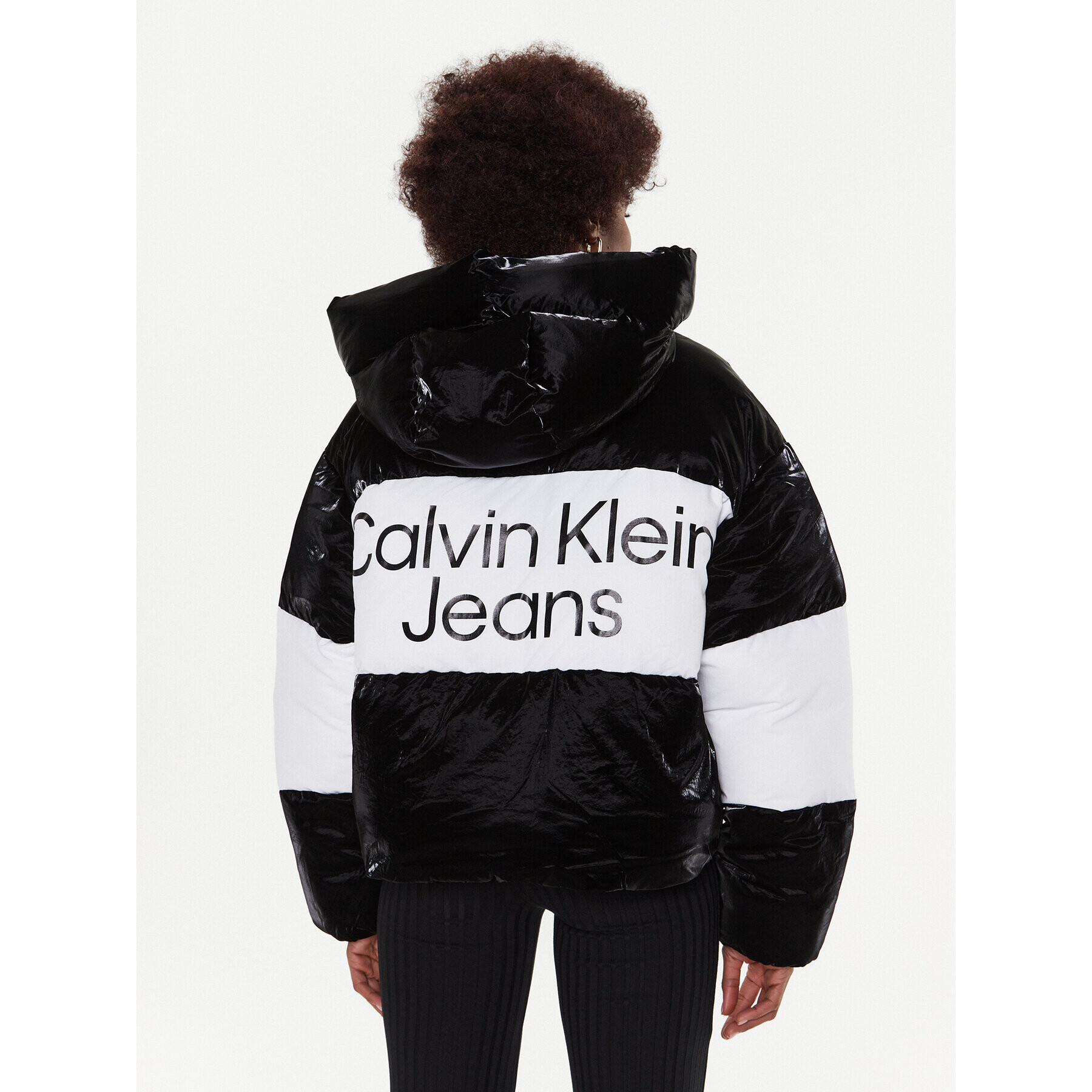 Calvin Klein Jeans Puhovka J20J220344 Črna Oversize - Pepit.si