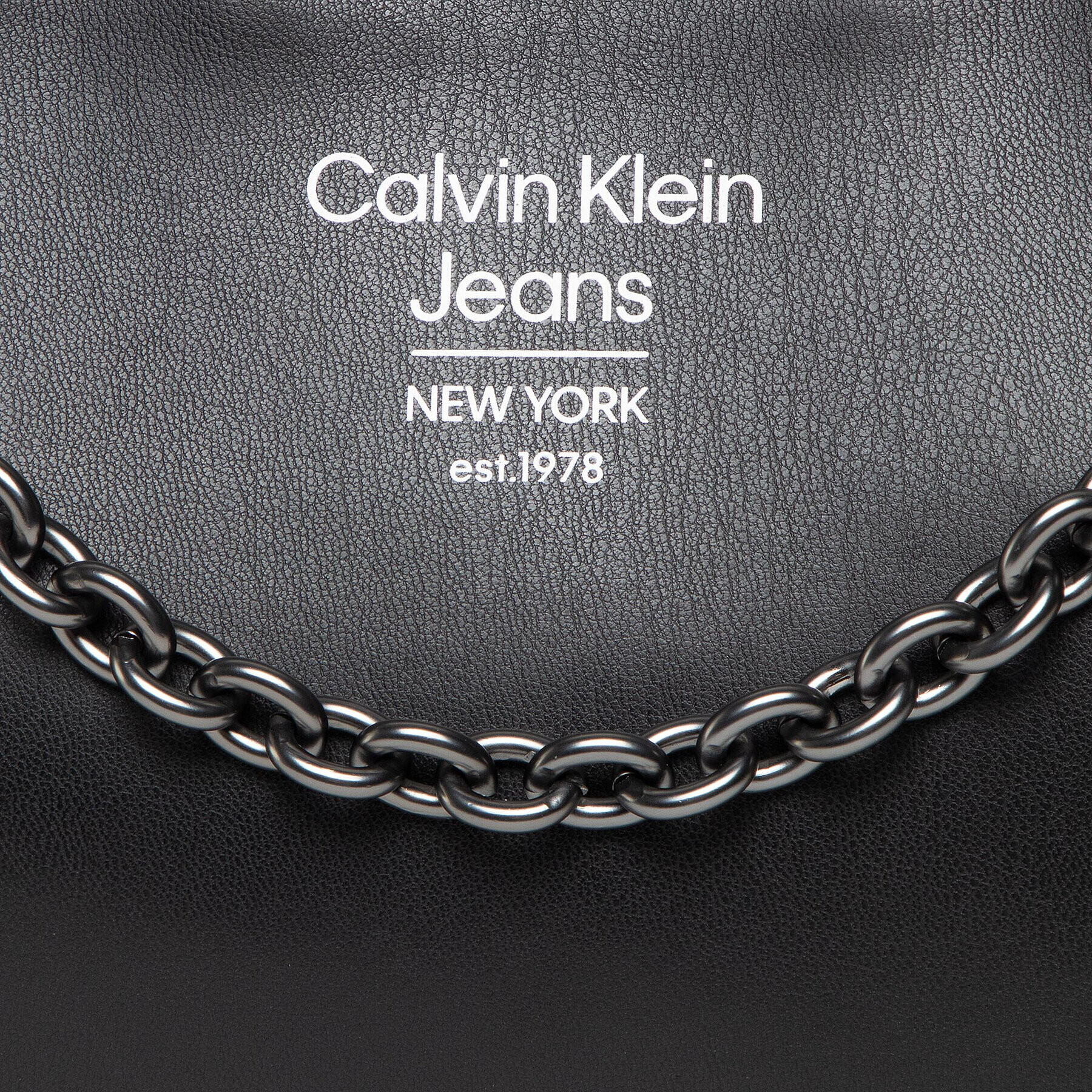 Calvin Klein Jeans Ročna torba Sculpted Shoulder Bag24 Spec K60K610073 Črna - Pepit.si