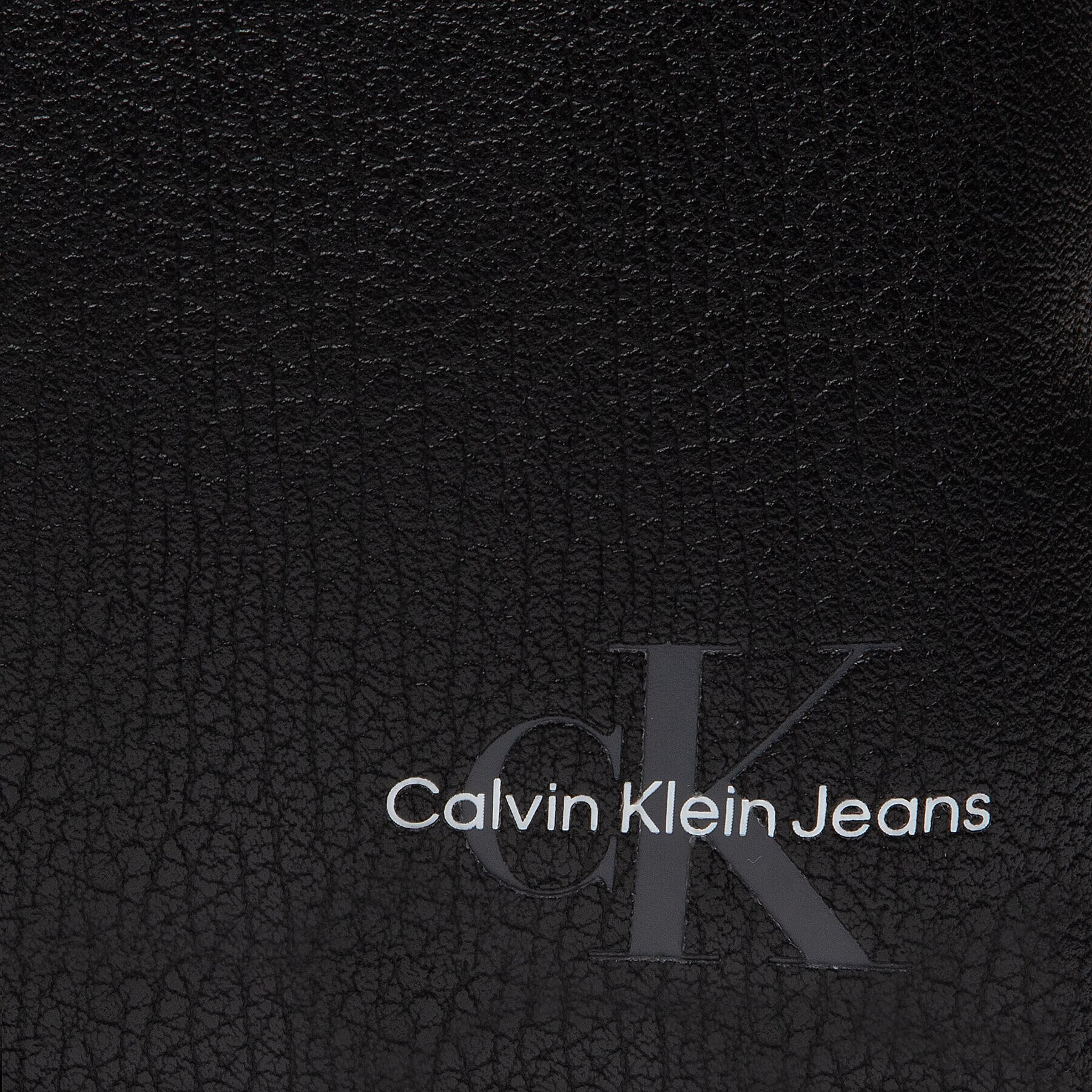 Calvin Klein Jeans Torbica za okrog pasu Tagged Flatpack 18 K50K509287 Črna - Pepit.si